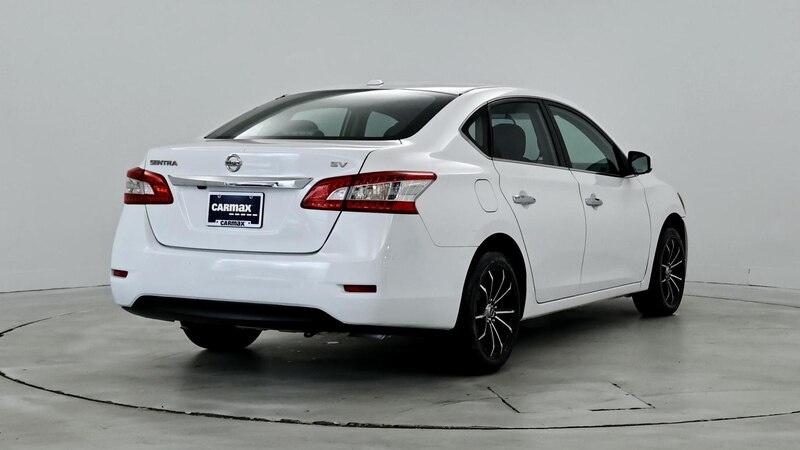 2015 Nissan Sentra SV 8