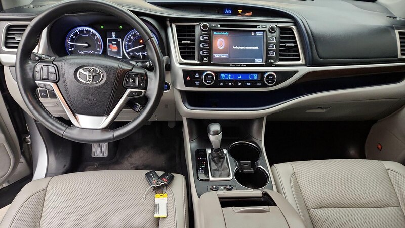 2016 Toyota Highlander Limited Platinum 9