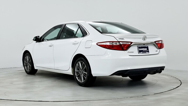 2016 Toyota Camry SE 2