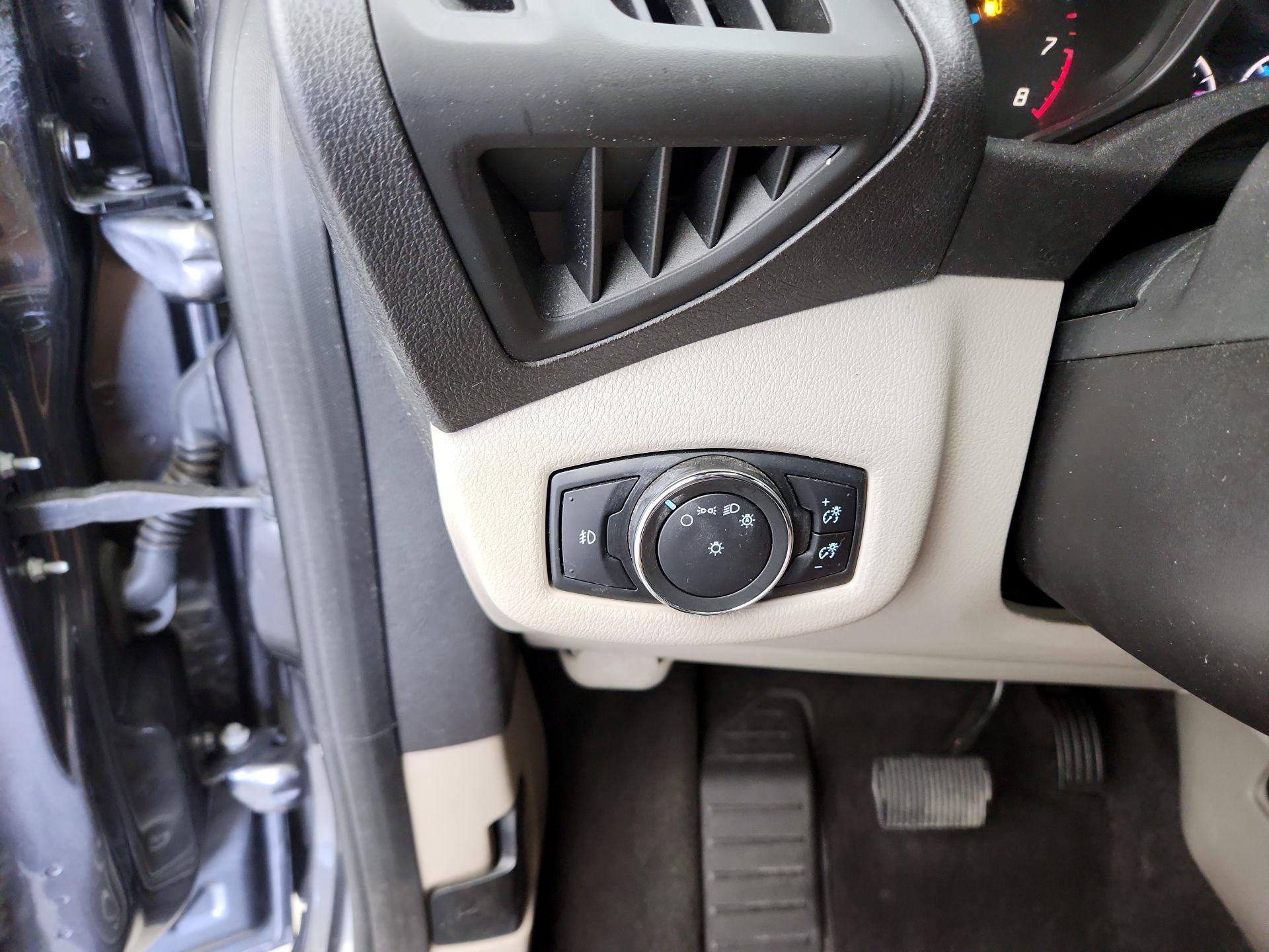 Thumbnail: 2018 Ford Transit Series - 13