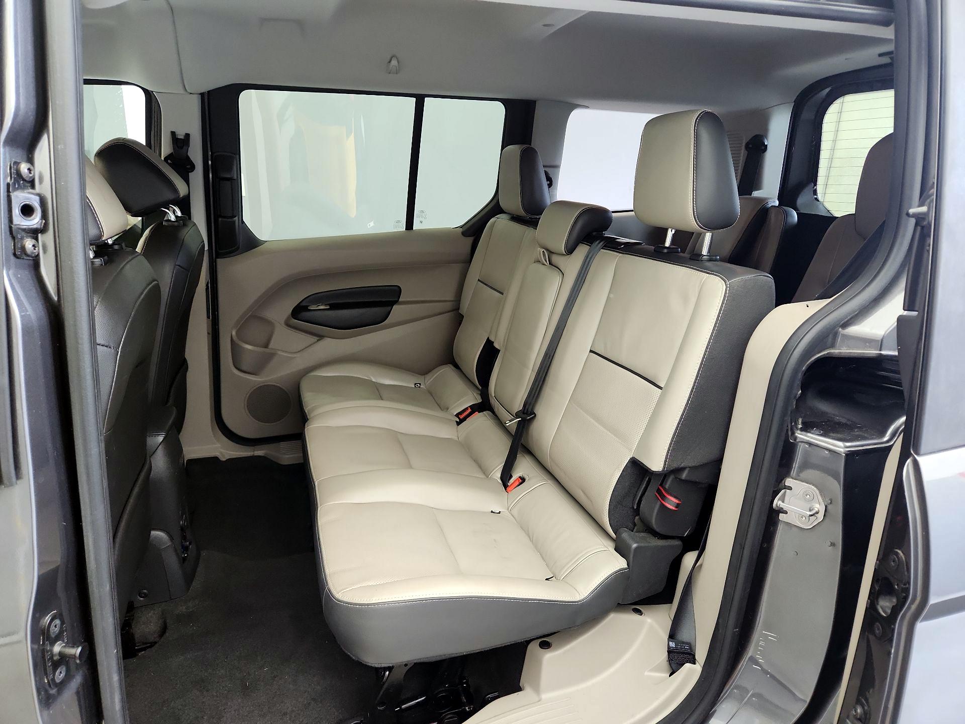 Thumbnail: 2018 Ford Transit Series - 18