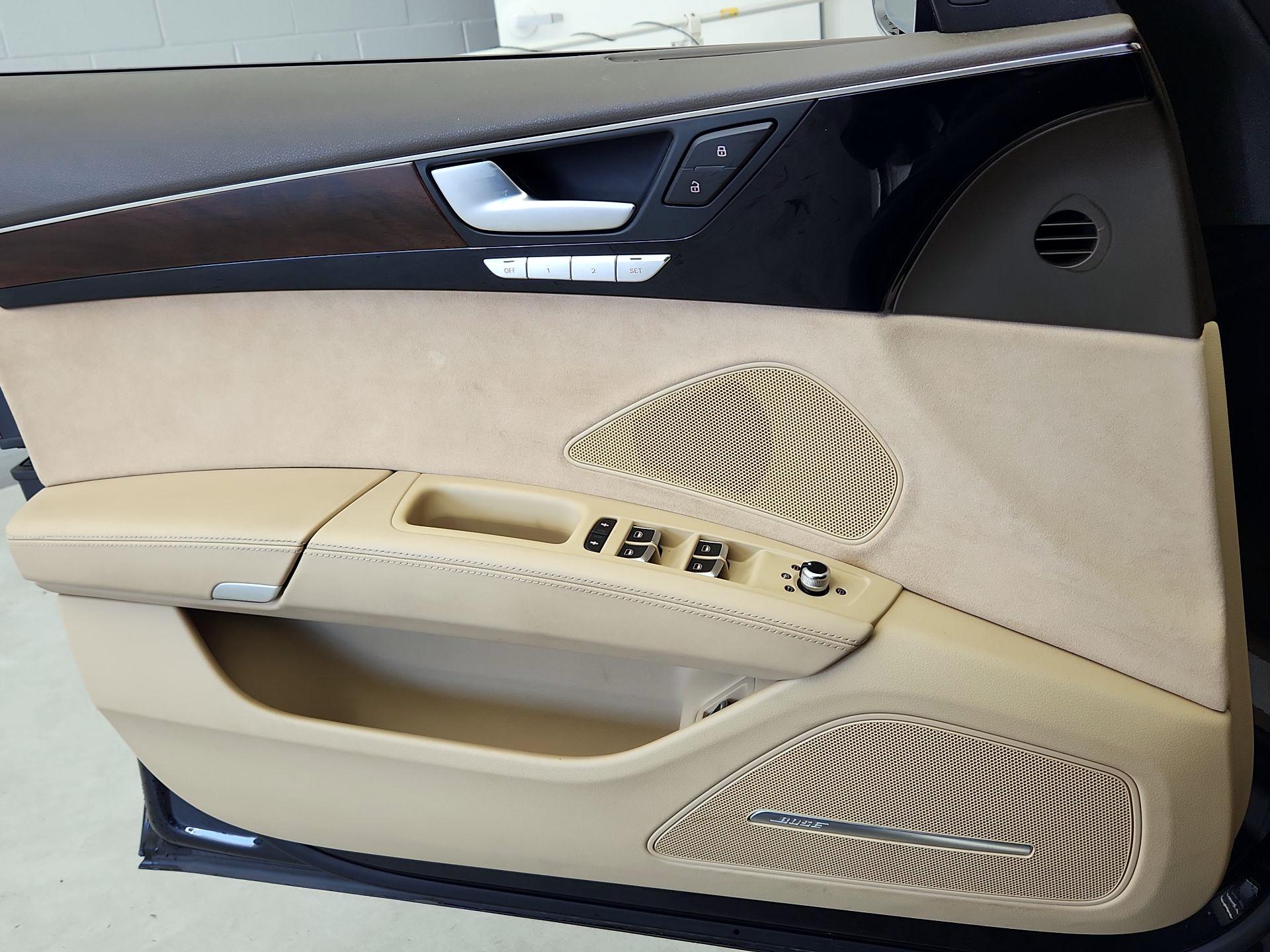Thumbnail: 2015 Audi A8 - 12