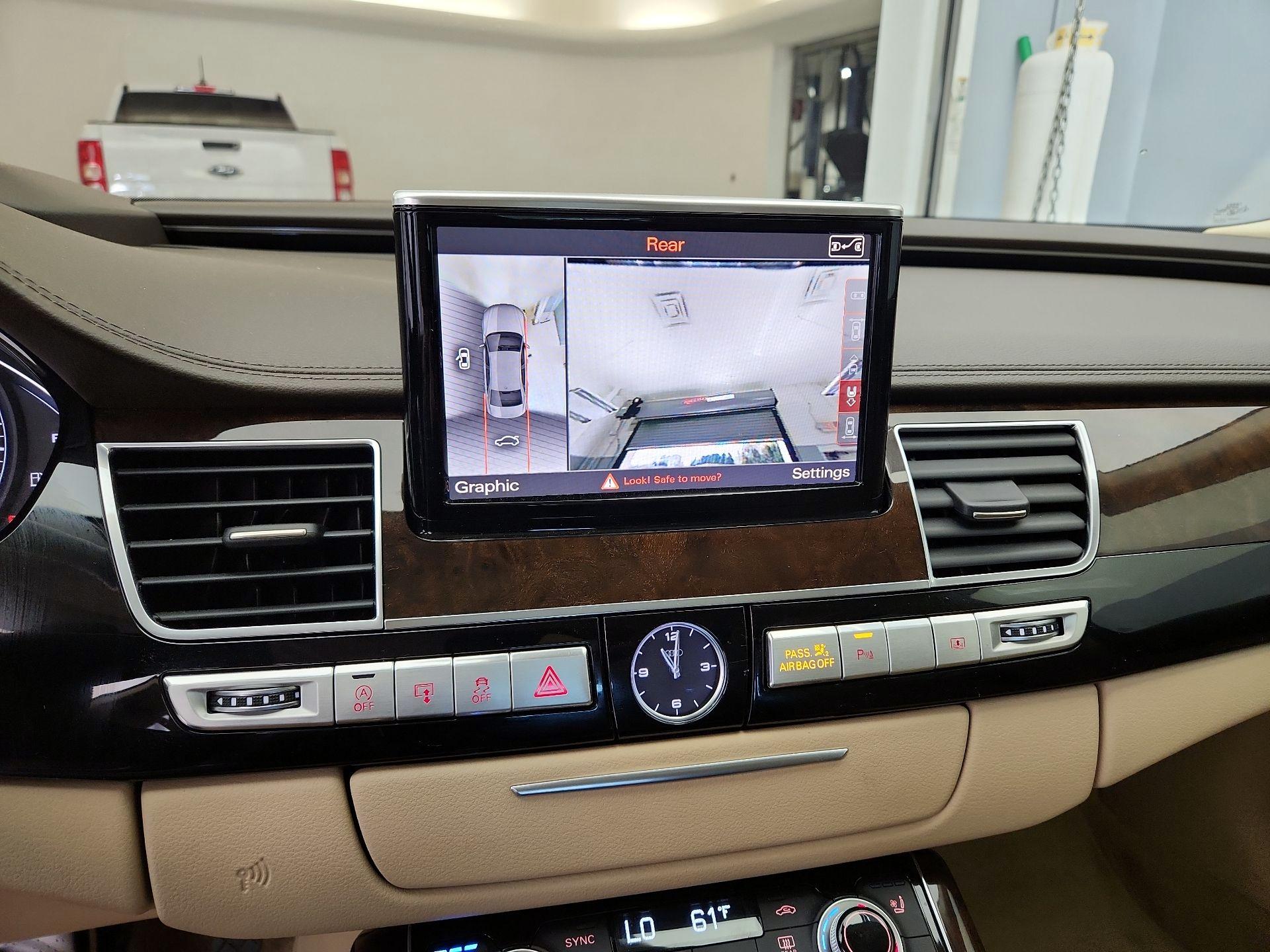 Thumbnail: 2015 Audi A8 - 15