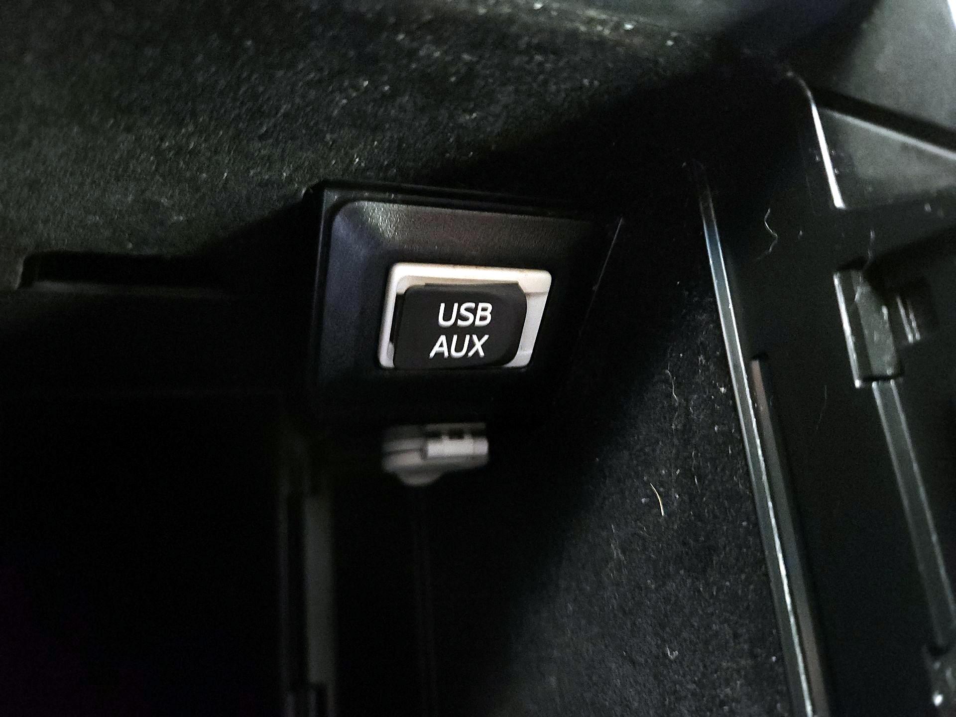 Thumbnail: 2015 Lexus RX - 18