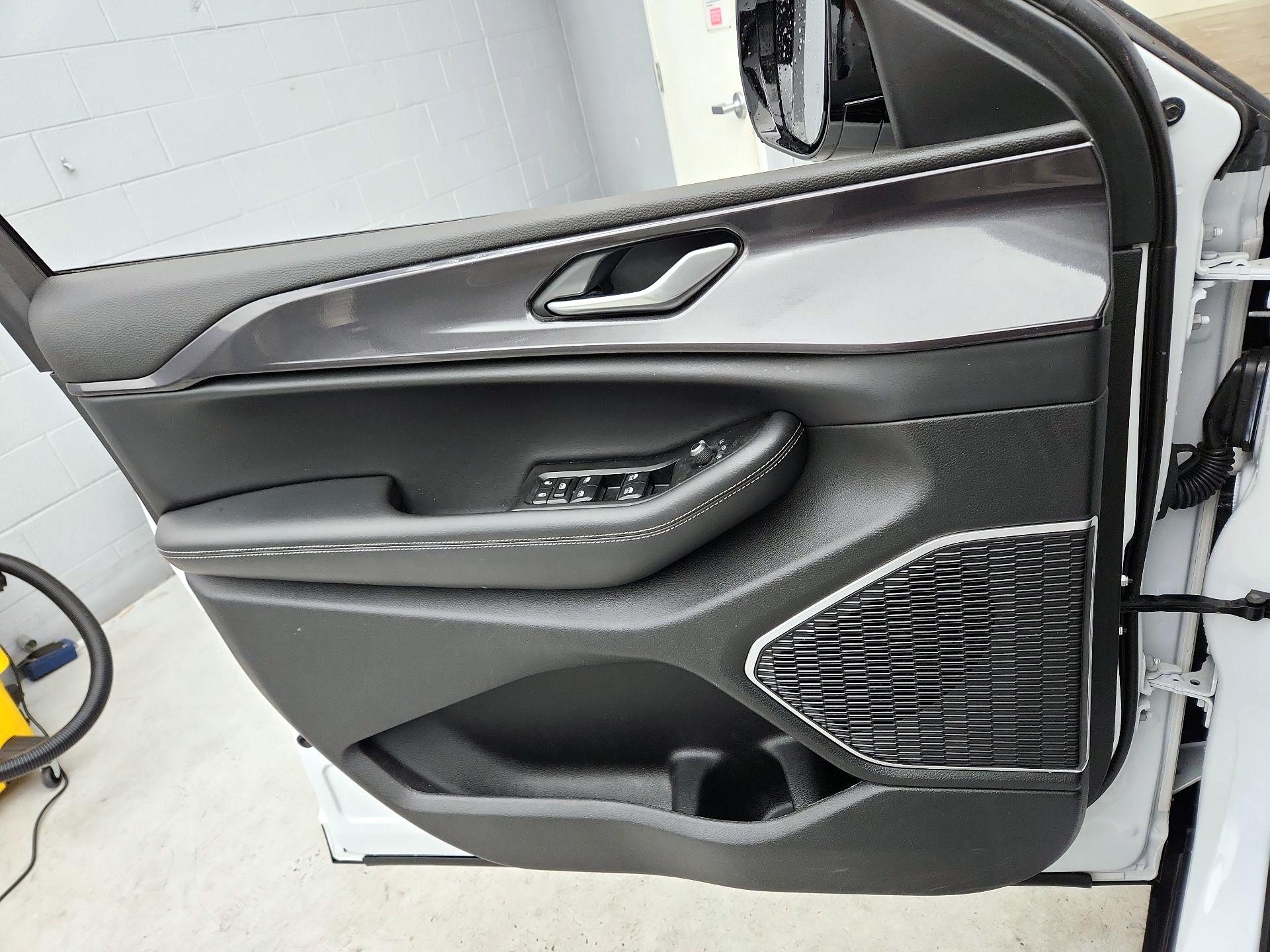 Thumbnail: 2021 Jeep Grand Cherokee L - 12