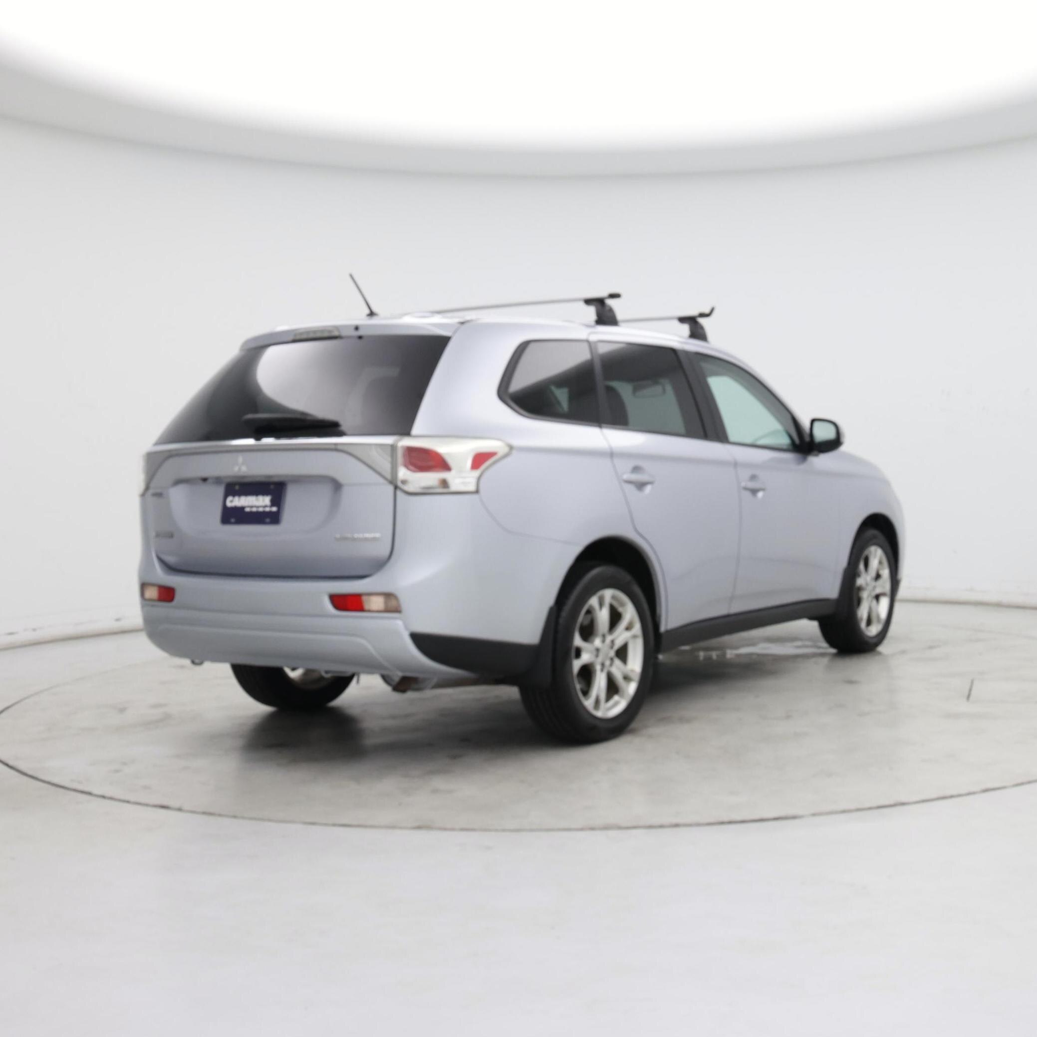 Thumbnail: 2014 Mitsubishi Outlander - 8