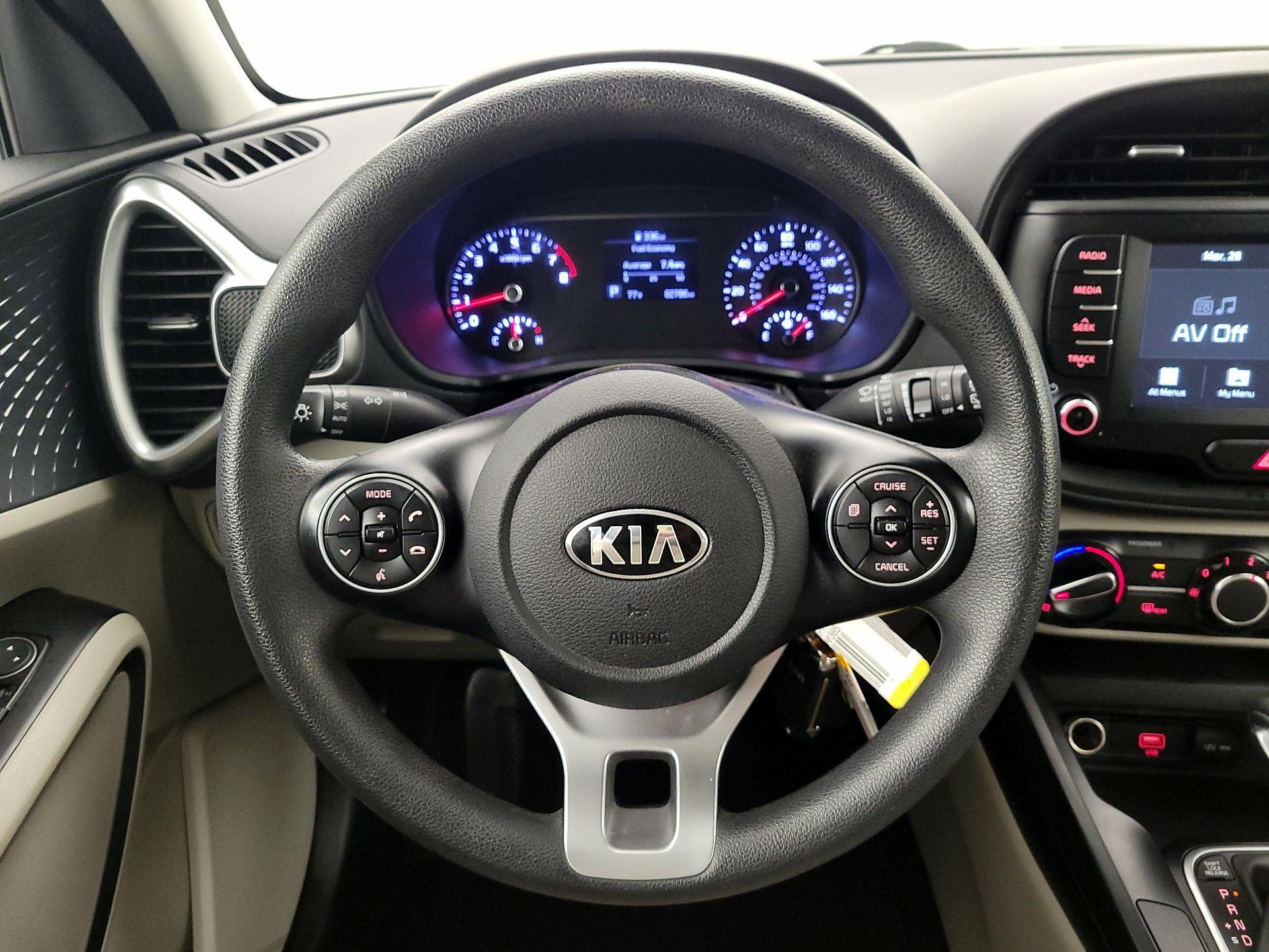 Thumbnail: 2020 Kia Soul - 10