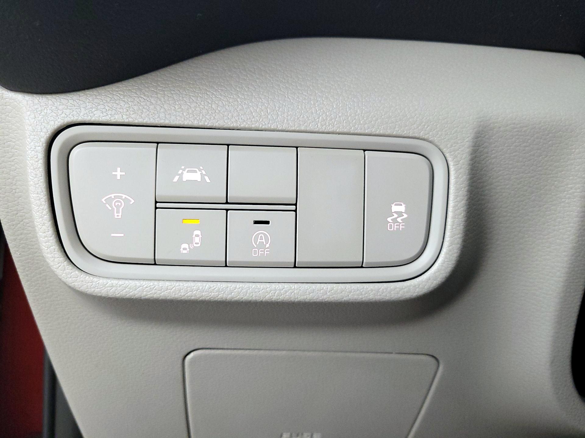 Thumbnail: 2020 Kia Soul - 13