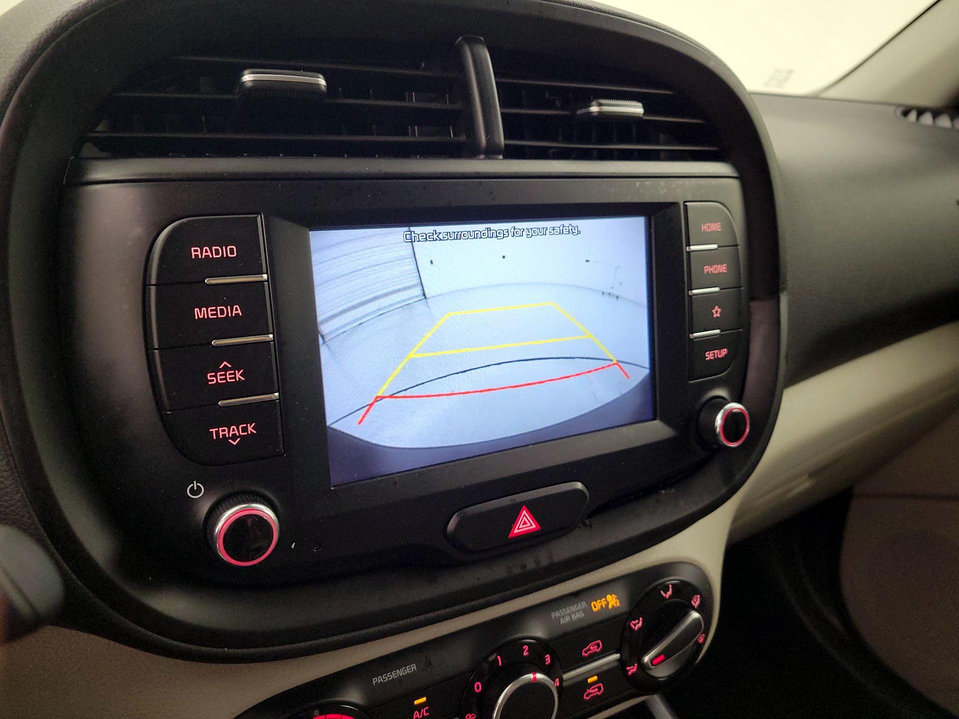 Thumbnail: 2020 Kia Soul - 14