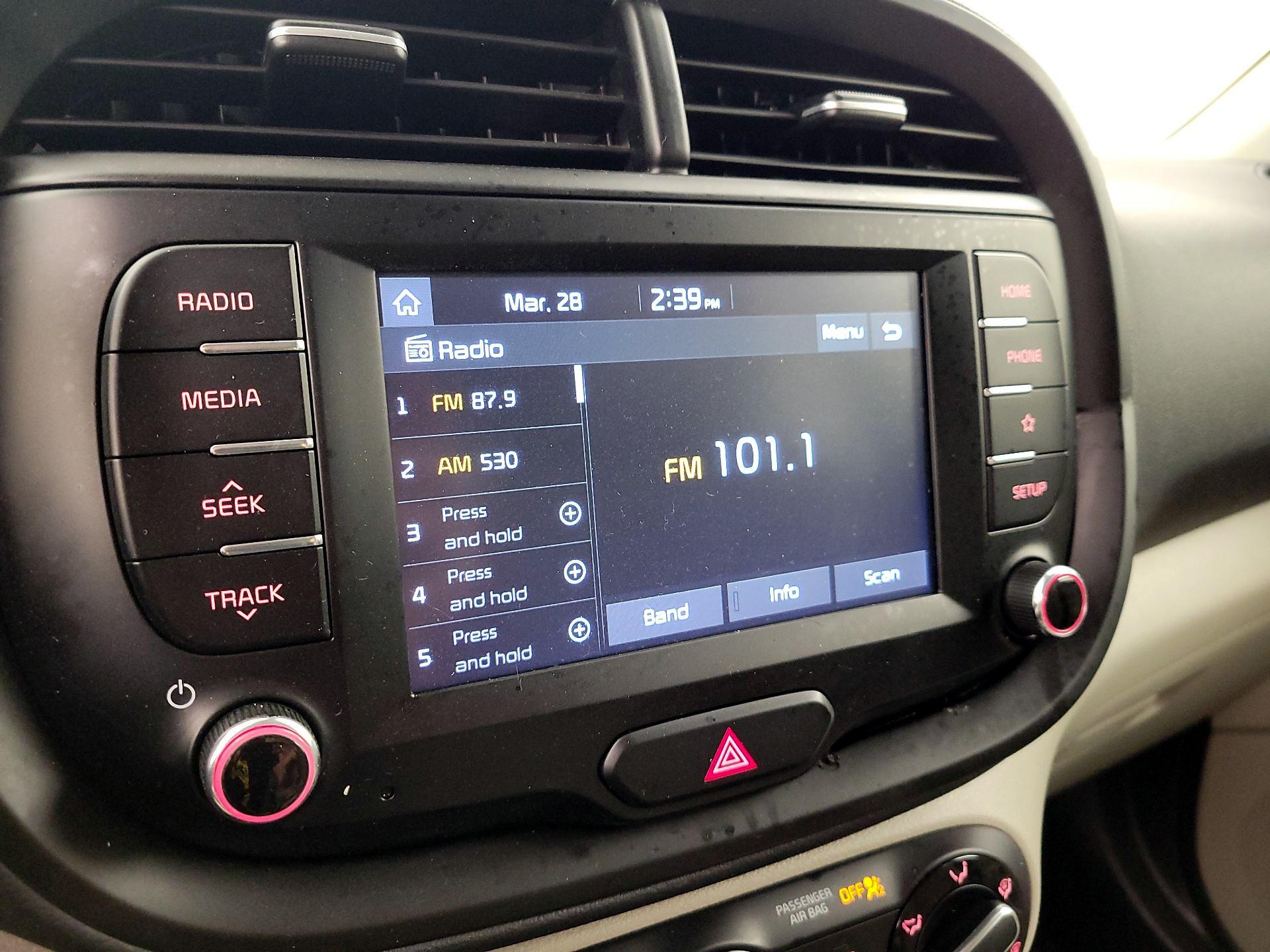 Thumbnail: 2020 Kia Soul - 15