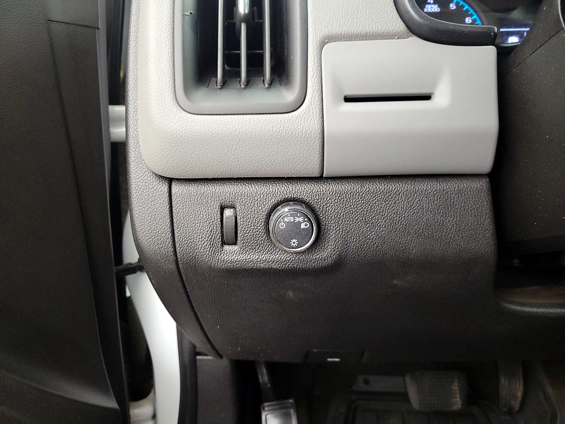 Thumbnail: 2015 Chevrolet Colorado - 13