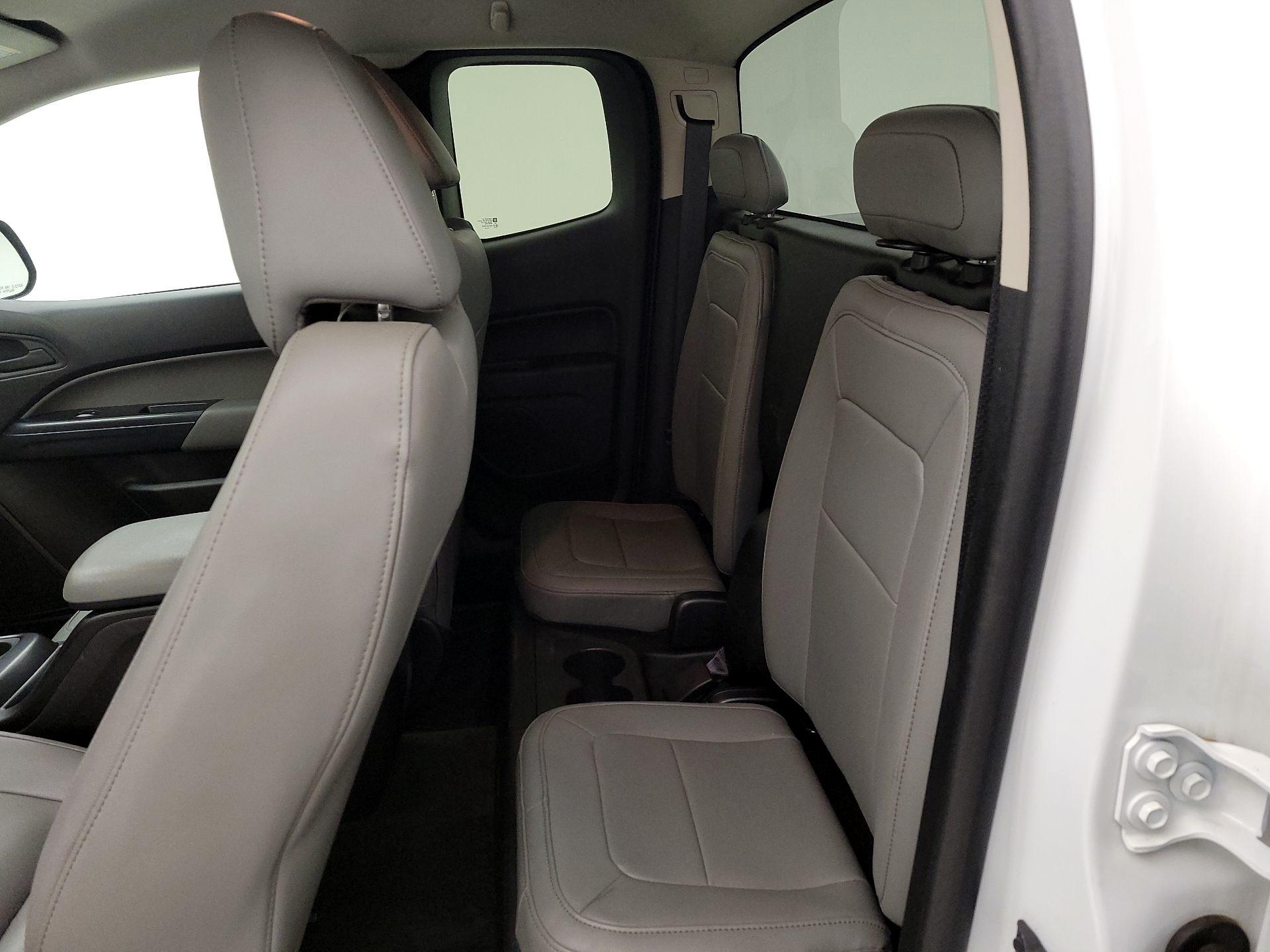 Thumbnail: 2015 Chevrolet Colorado - 19