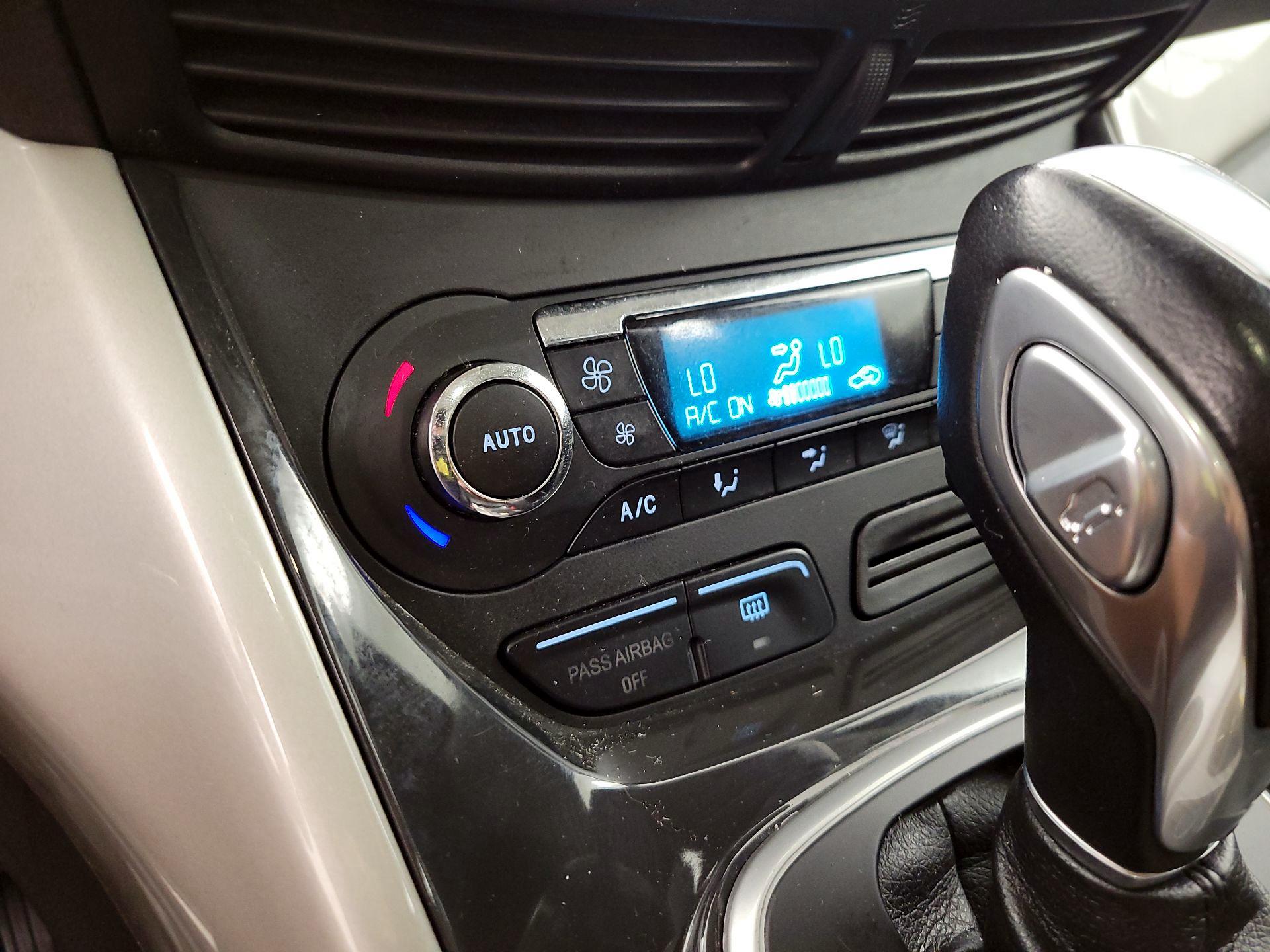 Thumbnail: 2014 Ford C-Max - 15