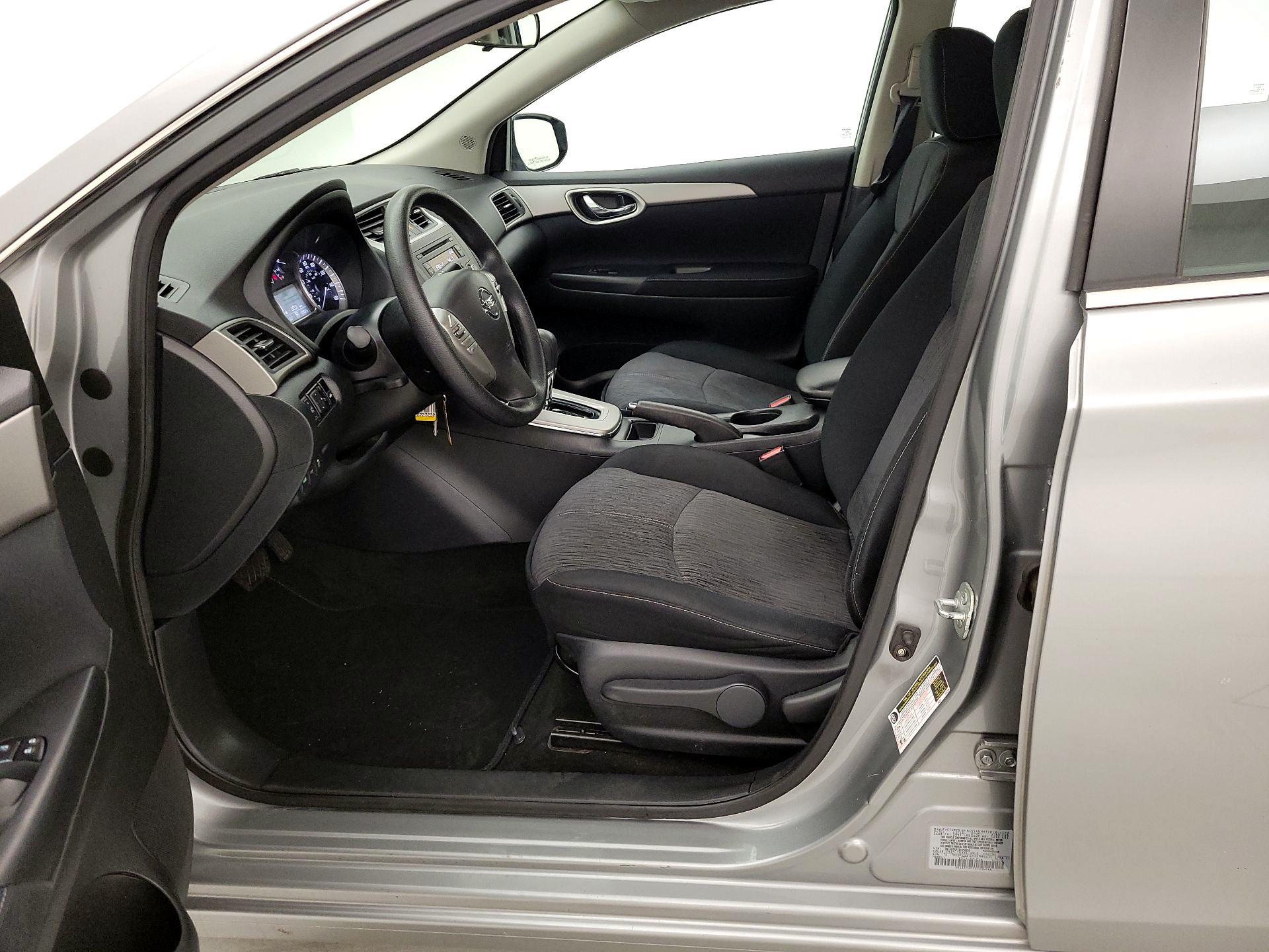 Thumbnail: 2014 Nissan Sentra - 11