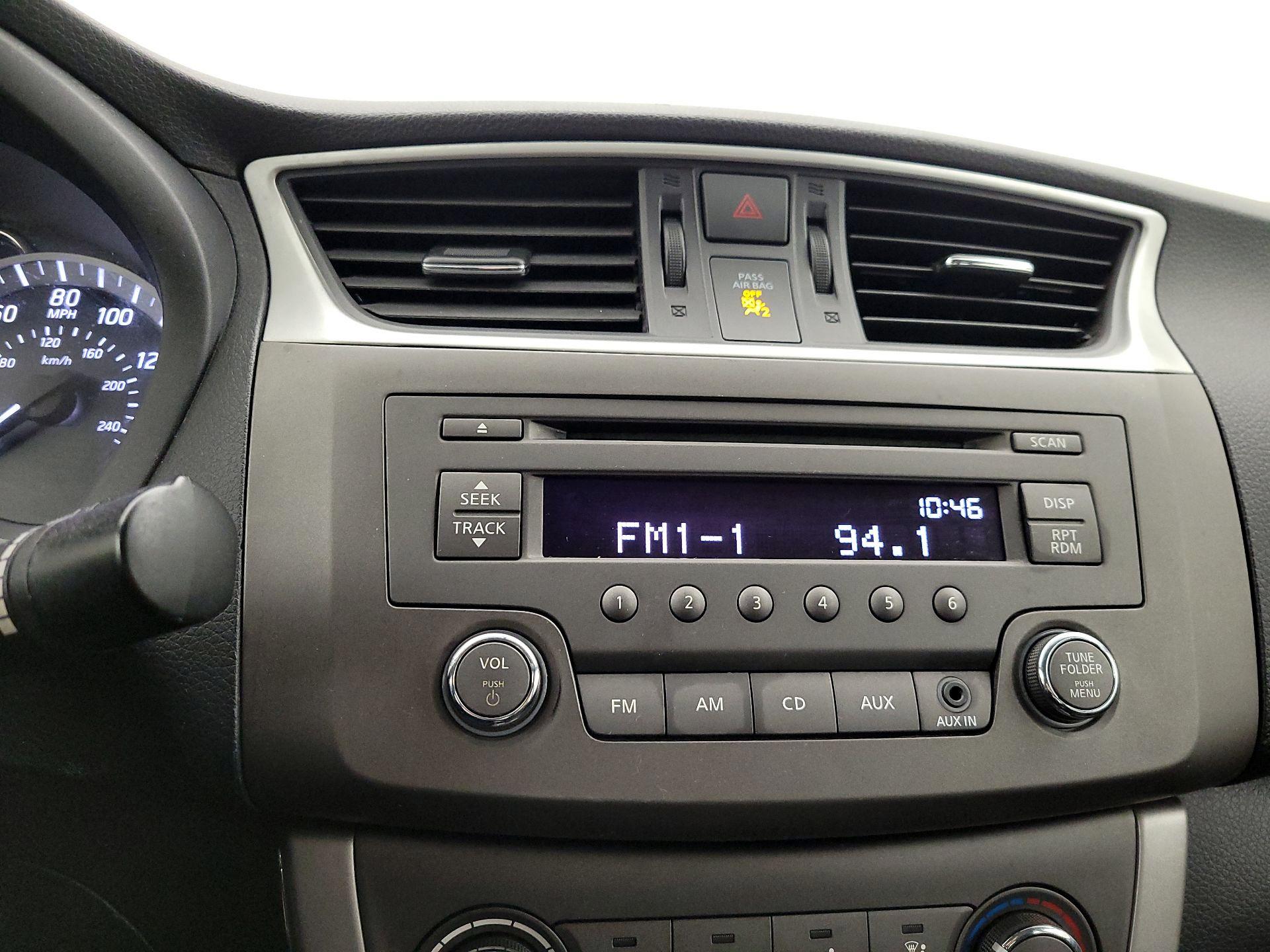 Thumbnail: 2014 Nissan Sentra - 14