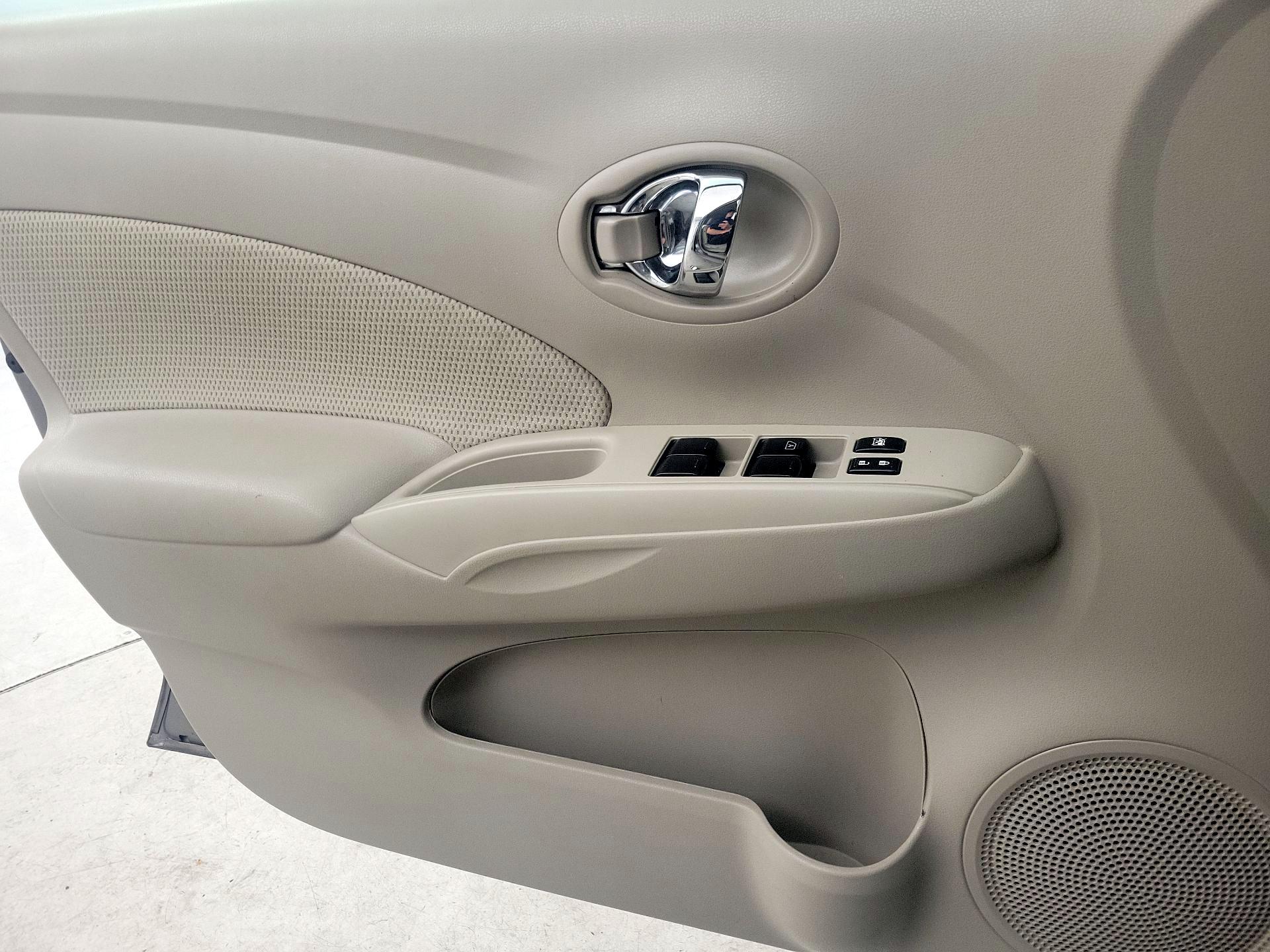 Thumbnail: 2016 Nissan Versa - 12