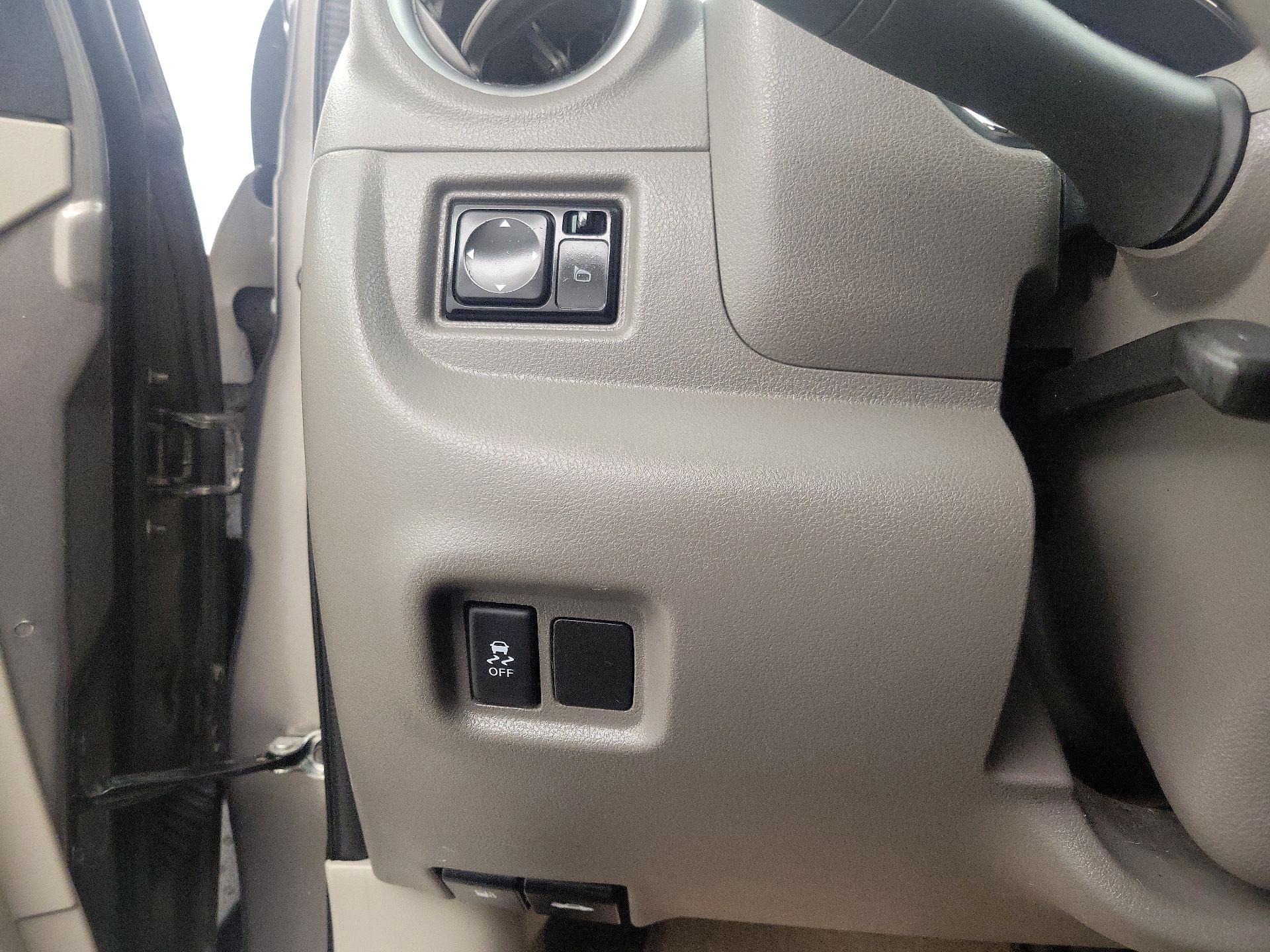 Thumbnail: 2016 Nissan Versa - 13