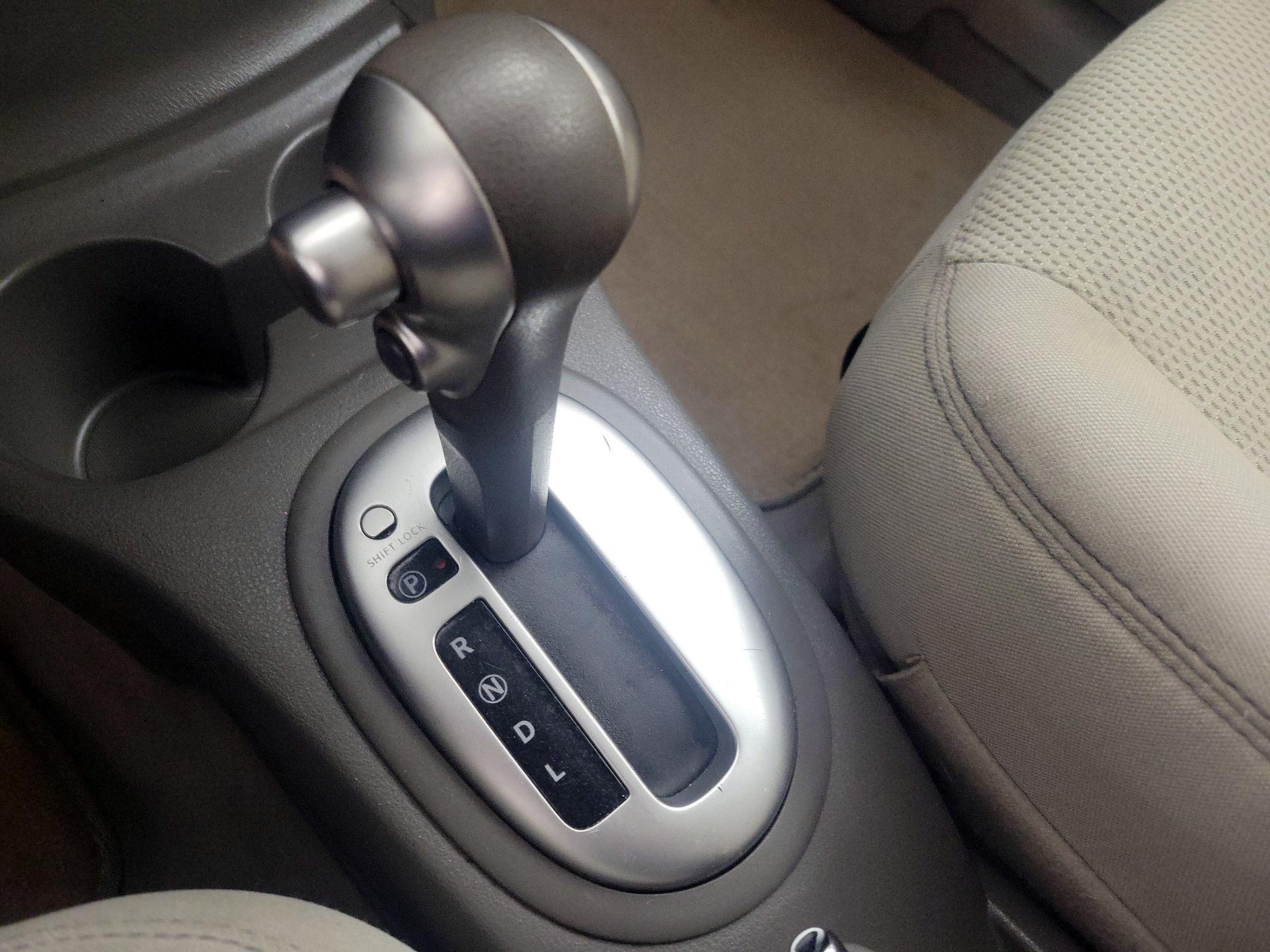 Thumbnail: 2016 Nissan Versa - 16