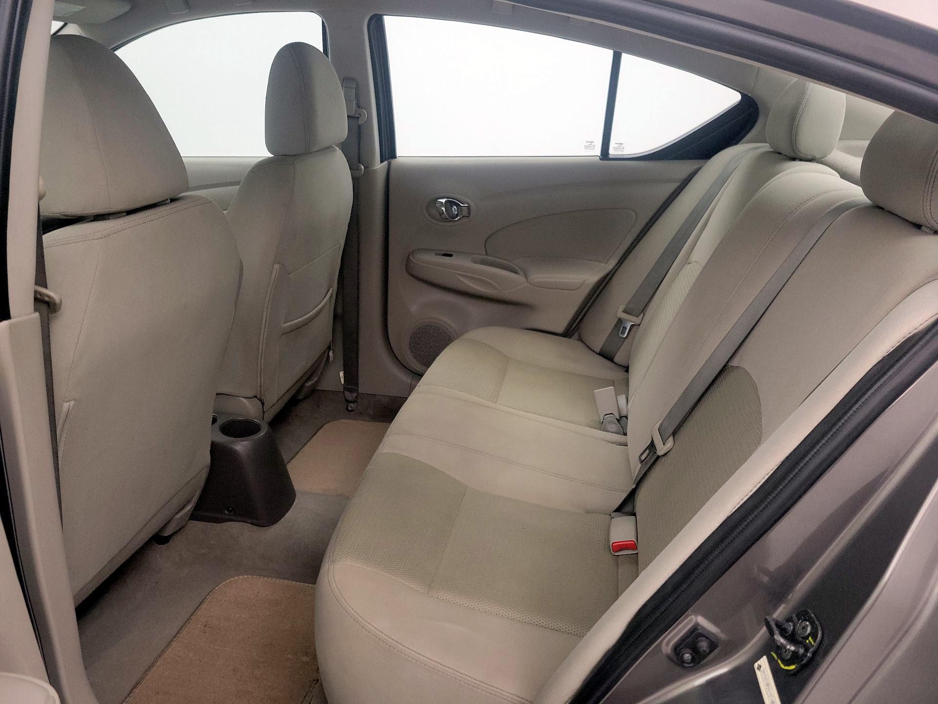 Thumbnail: 2016 Nissan Versa - 18