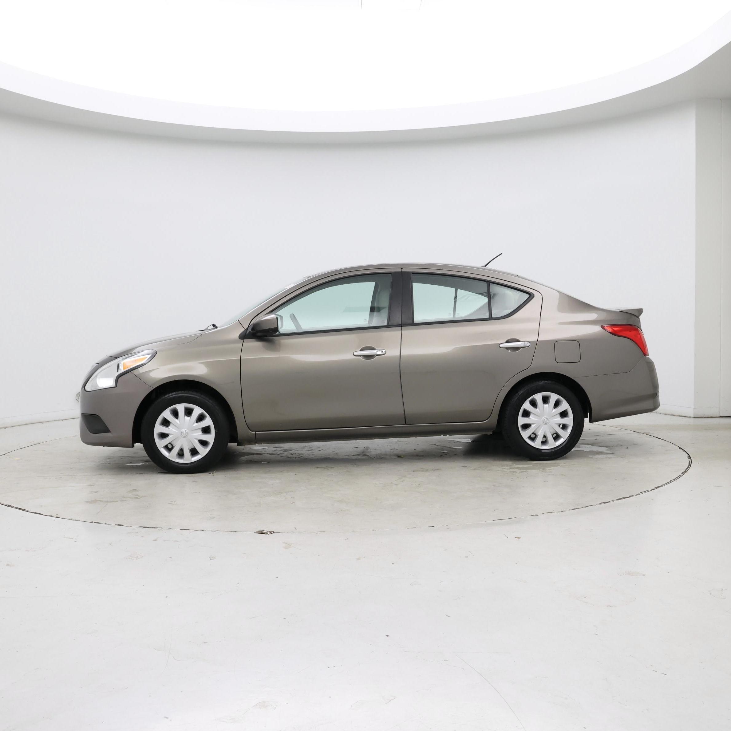 Thumbnail: 2016 Nissan Versa - 3