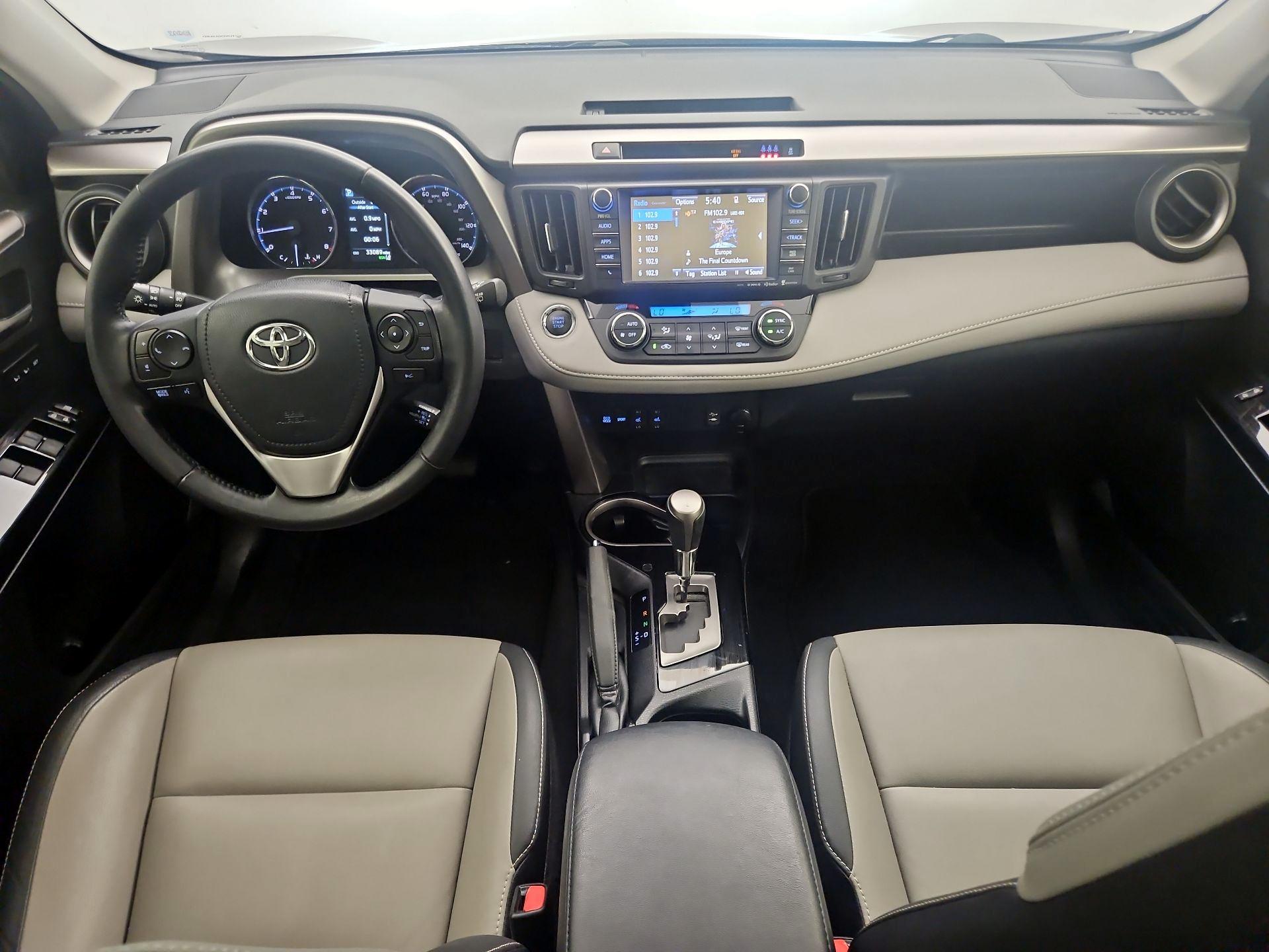 Thumbnail: 2018 Toyota RAV4 - 9