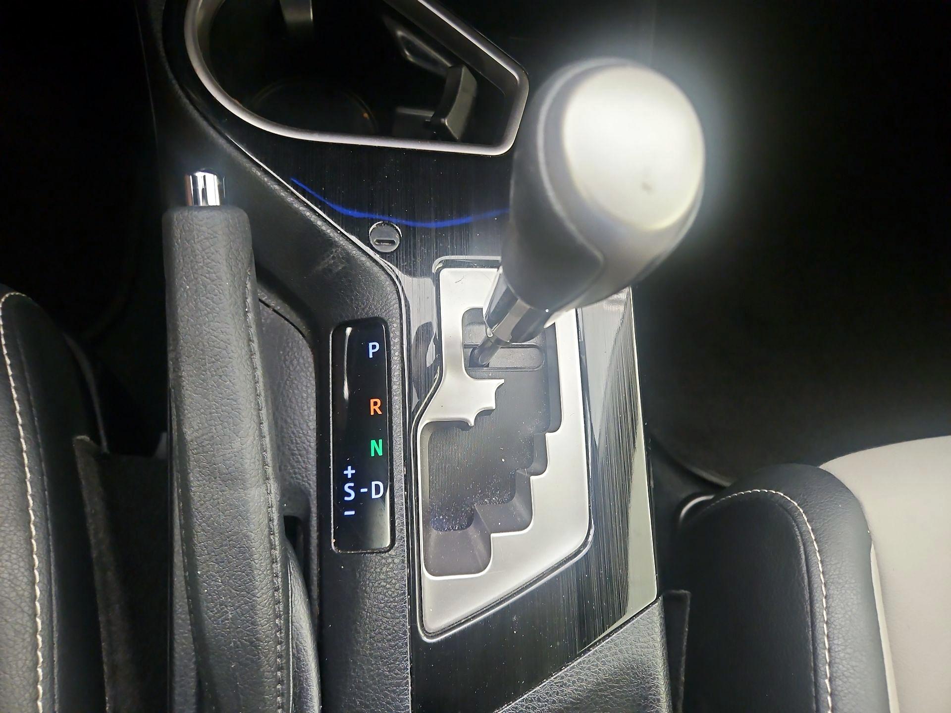 Thumbnail: 2018 Toyota RAV4 - 18