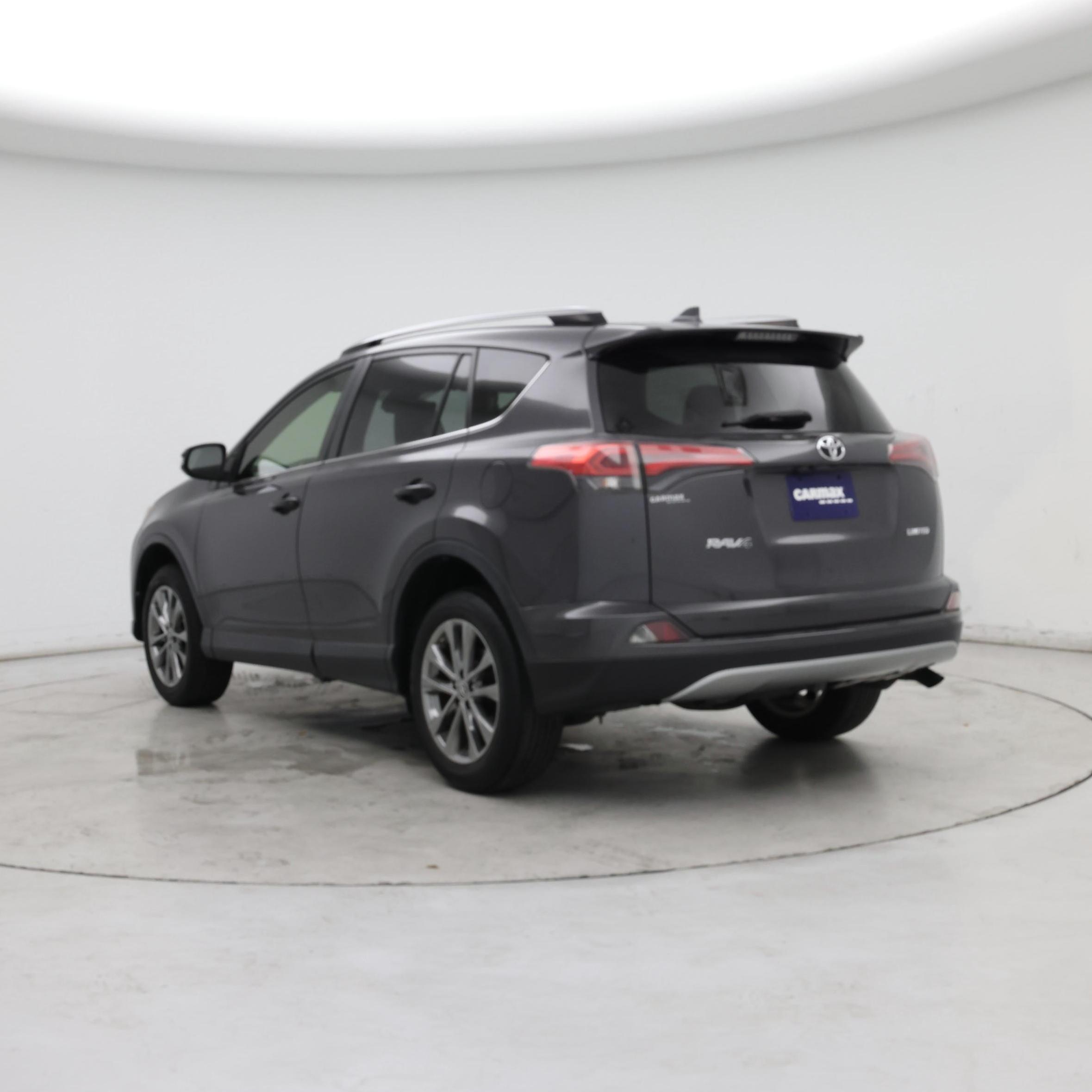Thumbnail: 2018 Toyota RAV4 - 2