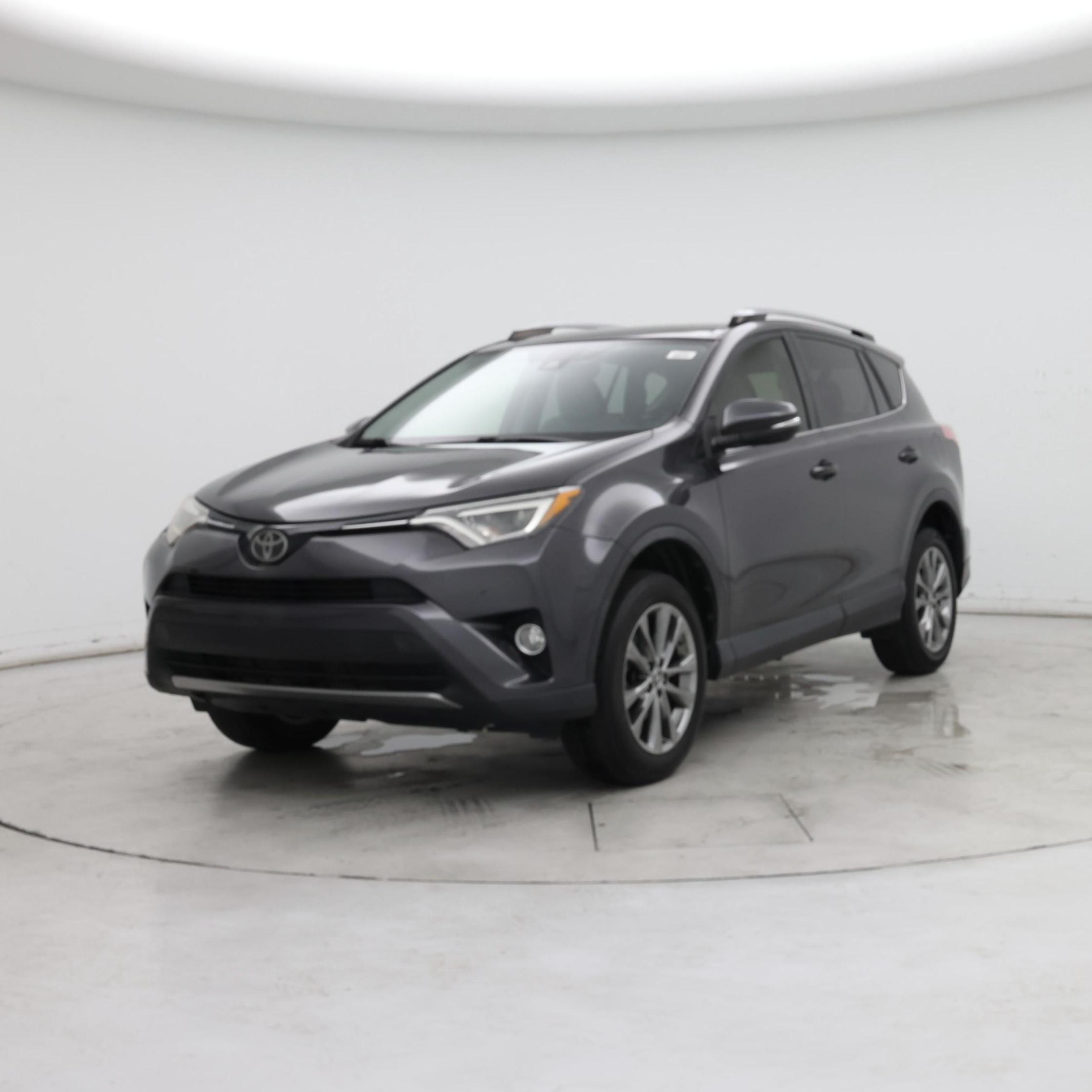 Thumbnail: 2018 Toyota RAV4 - 4