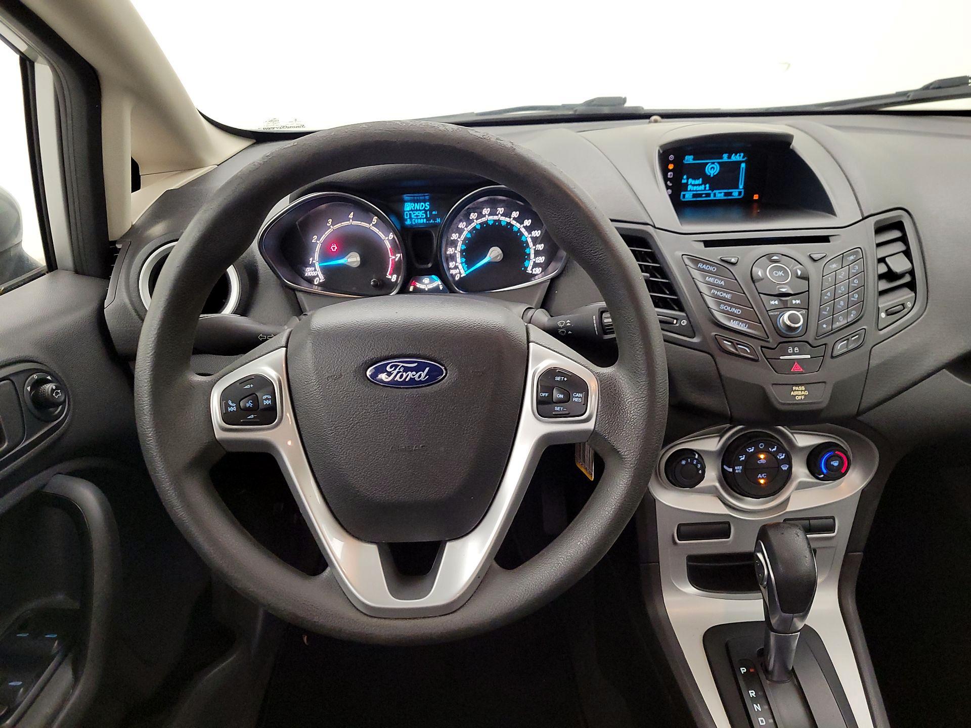 Thumbnail: 2017 Ford Fiesta - 10