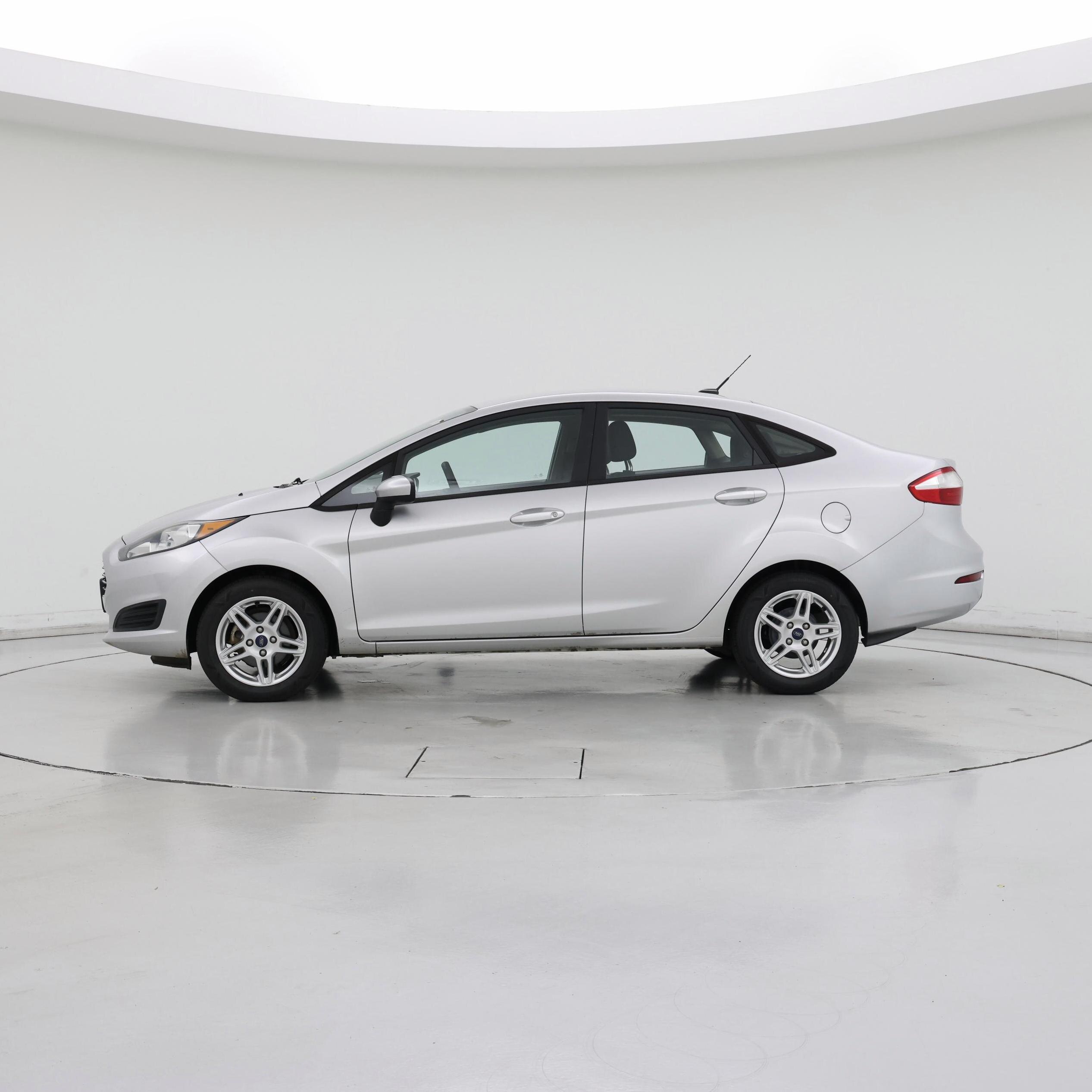 Thumbnail: 2017 Ford Fiesta - 3