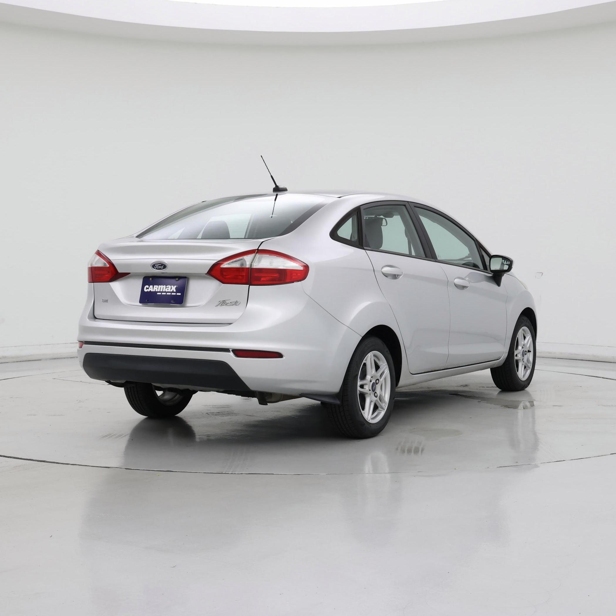 Thumbnail: 2017 Ford Fiesta - 8