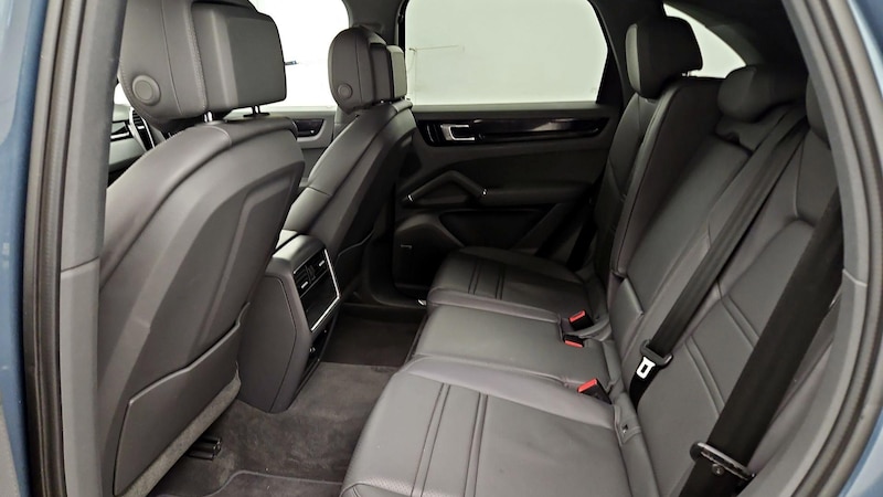 2019 Porsche Cayenne  18