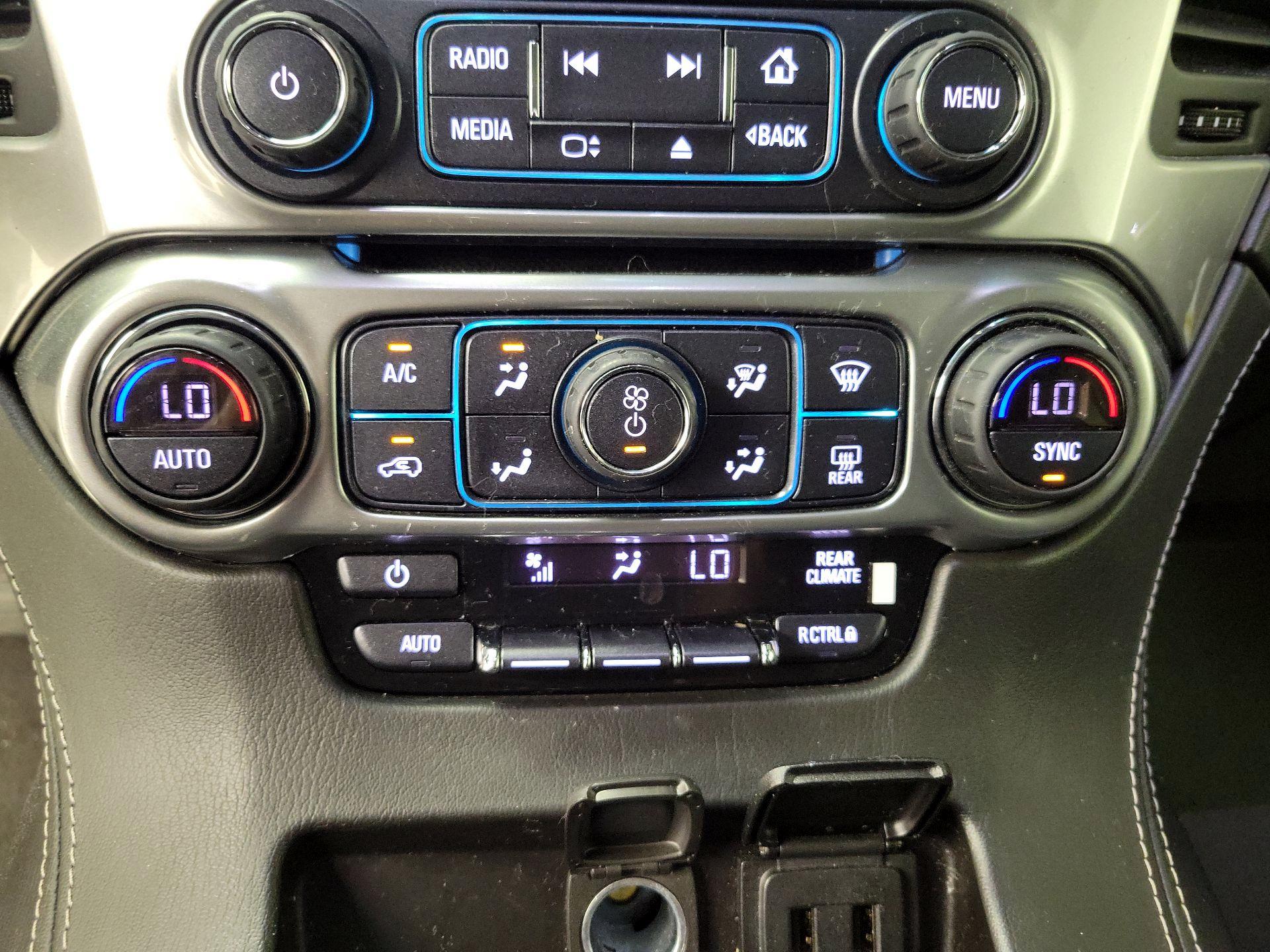 Thumbnail: 2019 Chevrolet Tahoe - 16