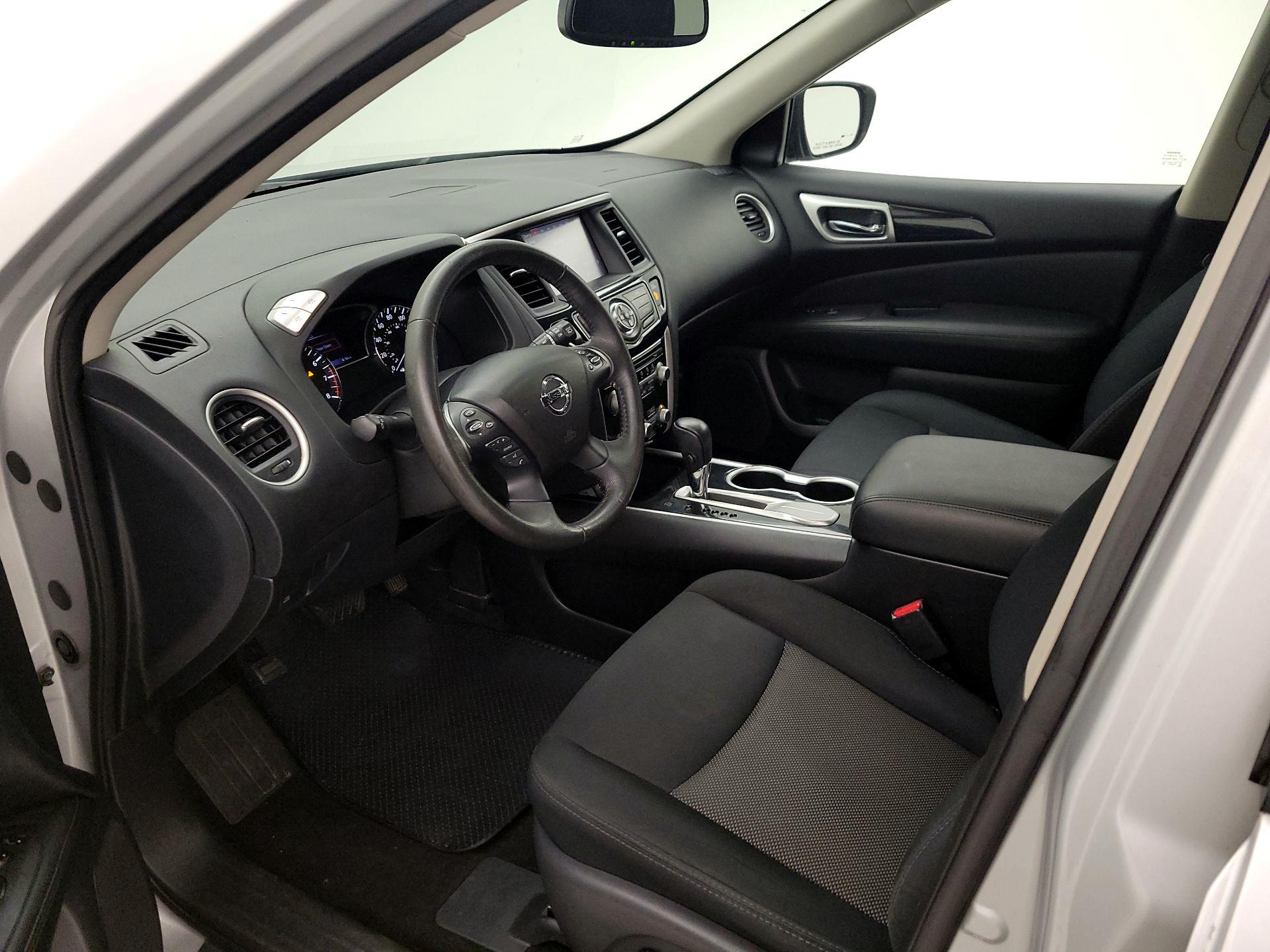 Thumbnail: 2018 Nissan Pathfinder - 11