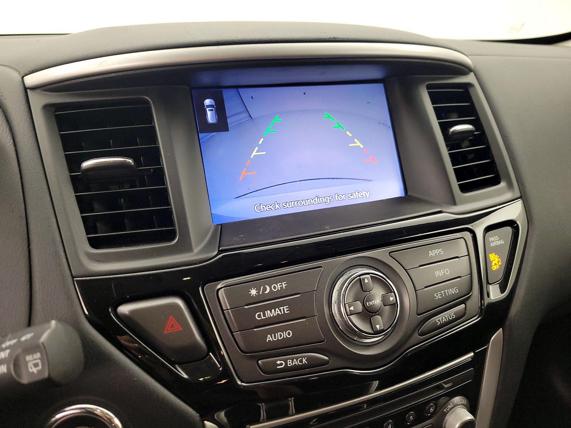 Thumbnail: 2018 Nissan Pathfinder - 14