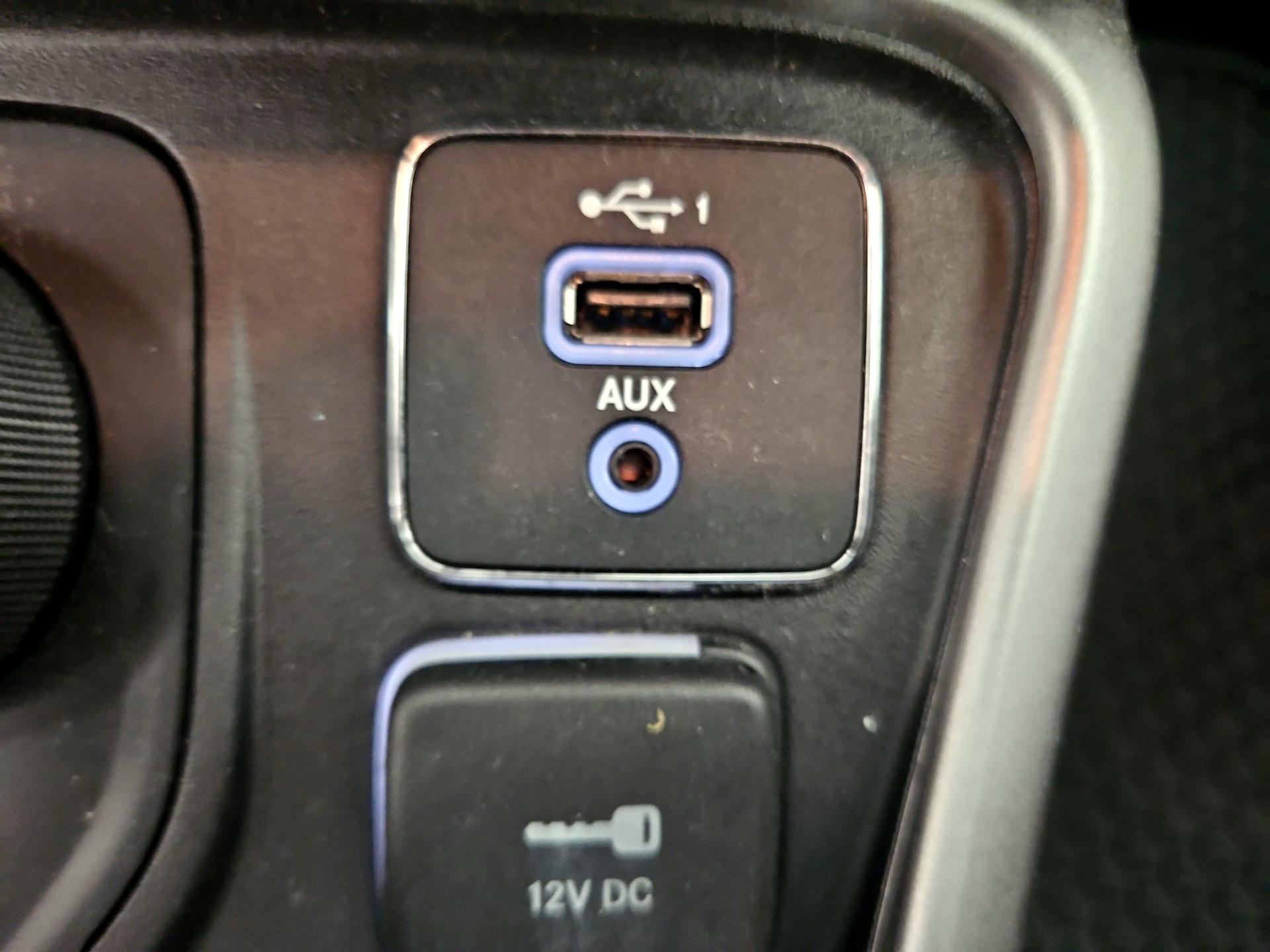 Thumbnail: 2020 Jeep Compass - 18