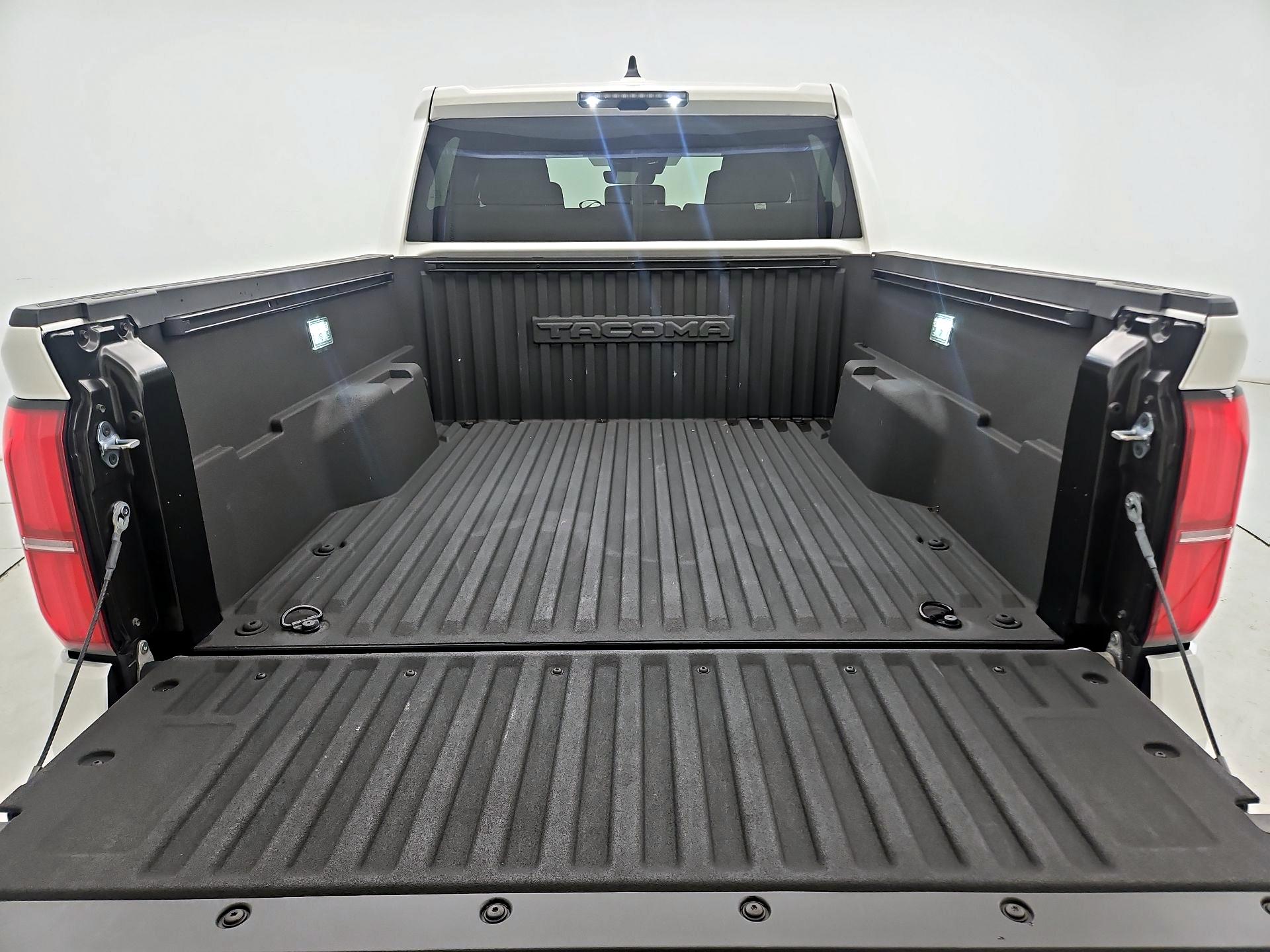 Thumbnail: 2024 Toyota Tacoma - 20