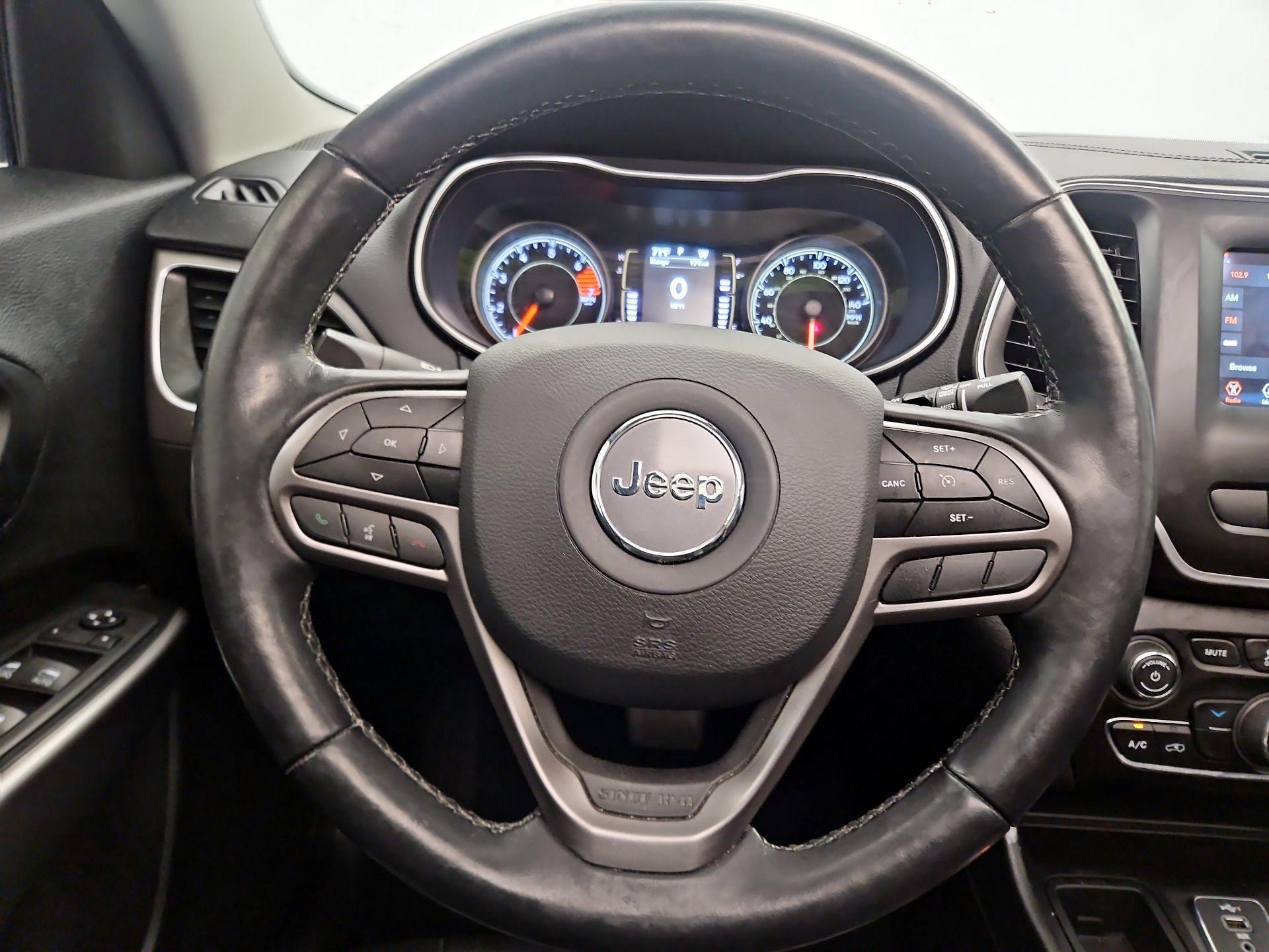 Thumbnail: 2021 Jeep Cherokee - 10