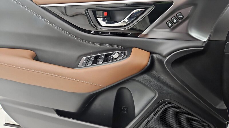 2024 Subaru Outback Touring 12