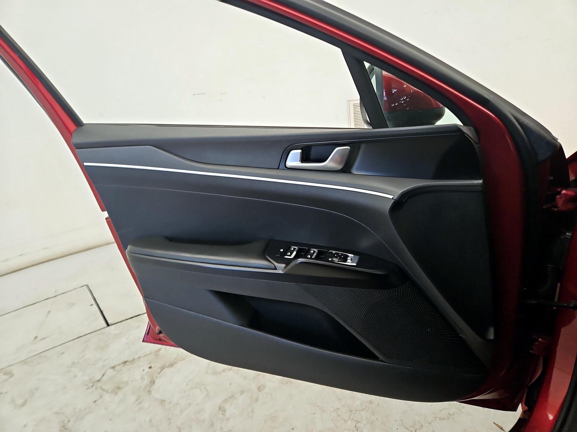 Thumbnail: 2021 Kia K5 - 12