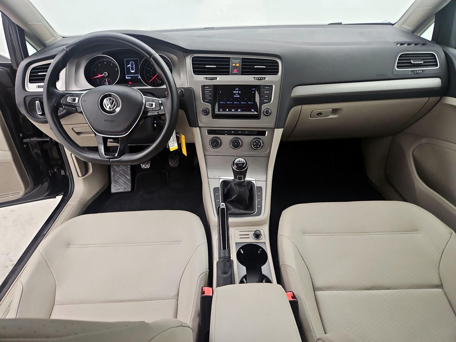 Thumbnail: 2015 Volkswagen Golf - 9