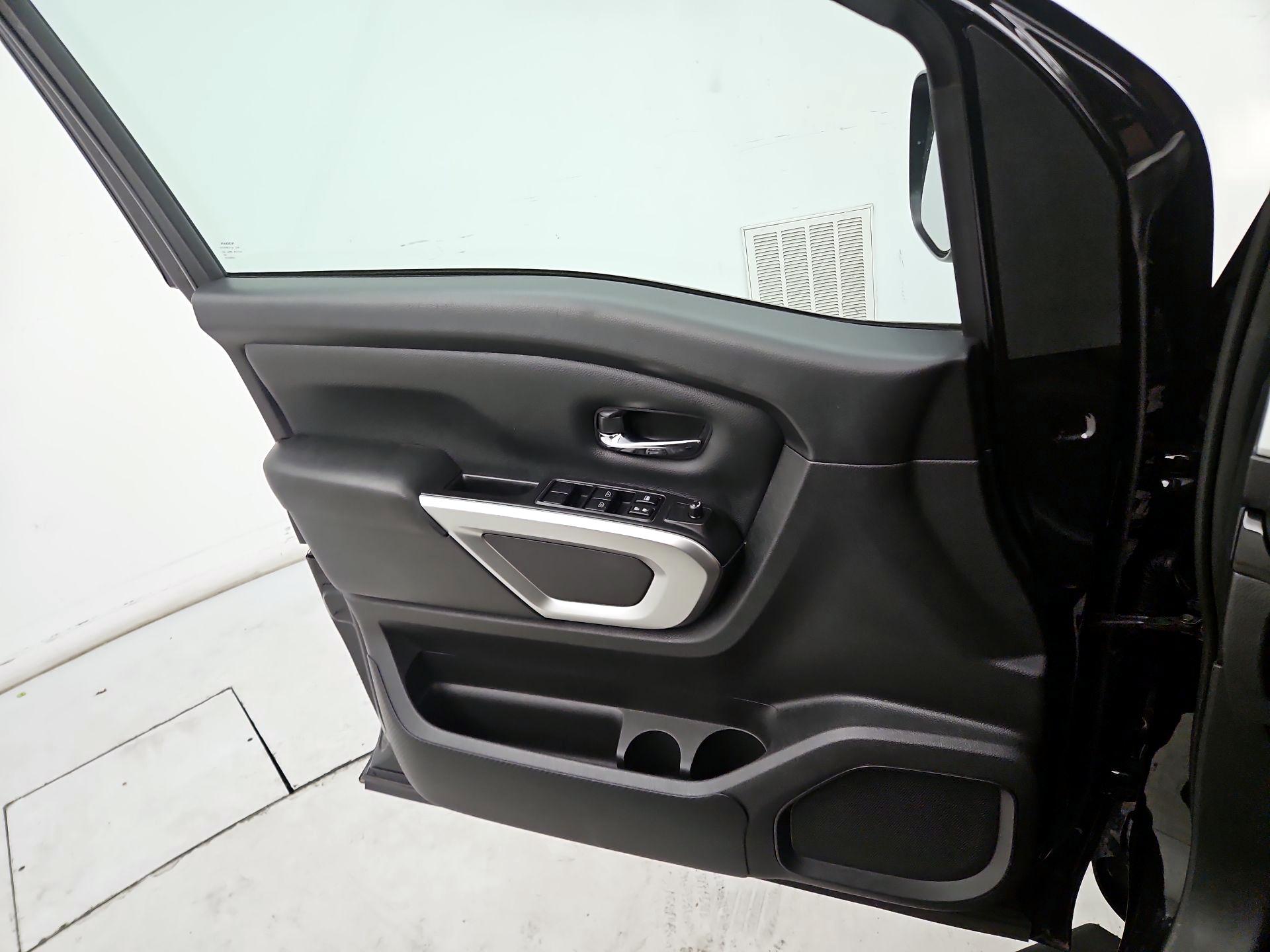Thumbnail: 2021 Nissan Titan - 12