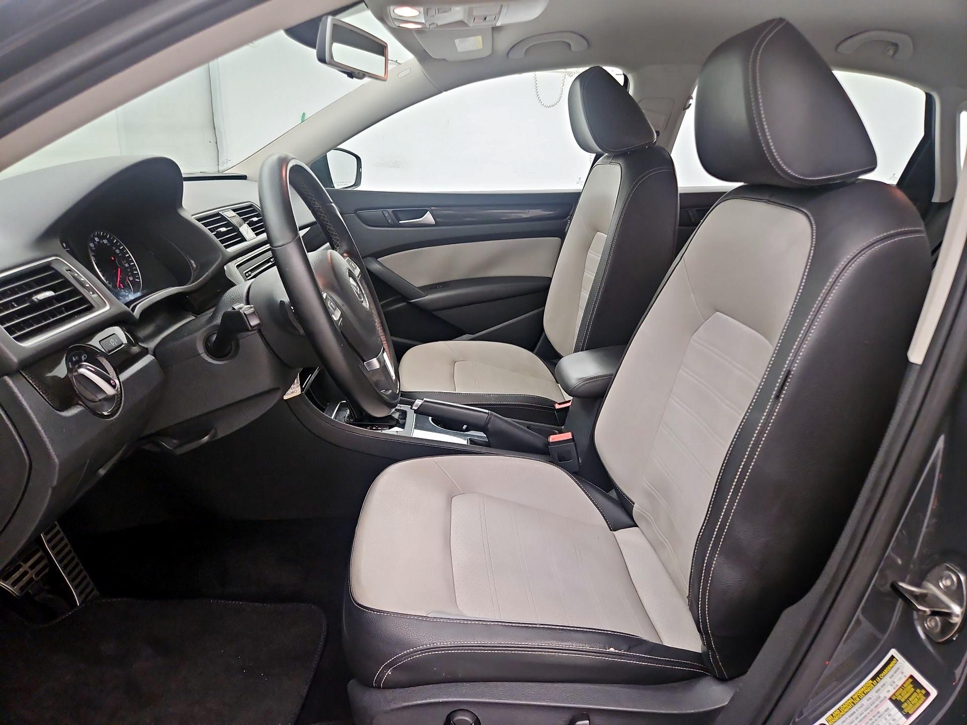 Thumbnail: 2014 Volkswagen Passat - 11