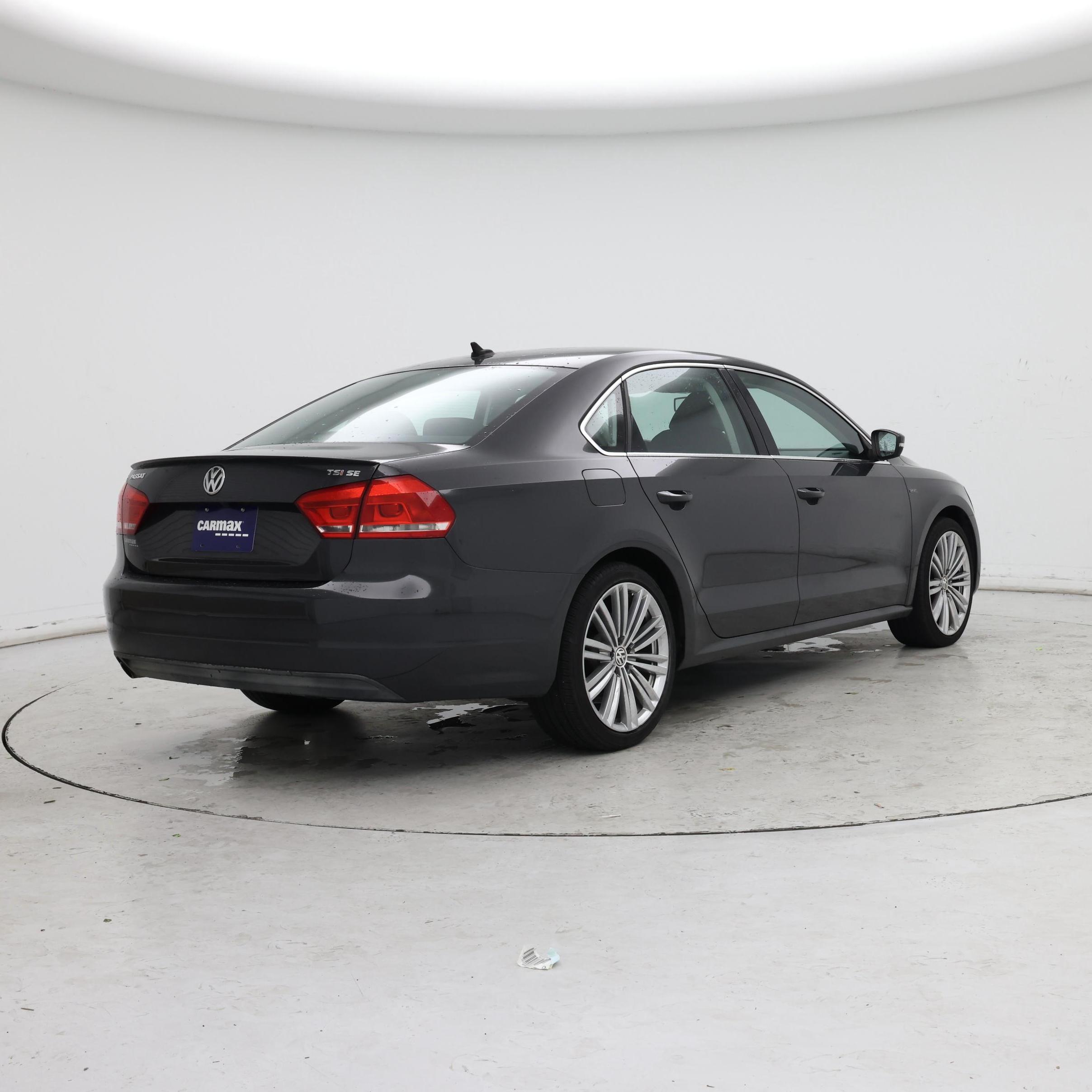 Thumbnail: 2014 Volkswagen Passat - 8