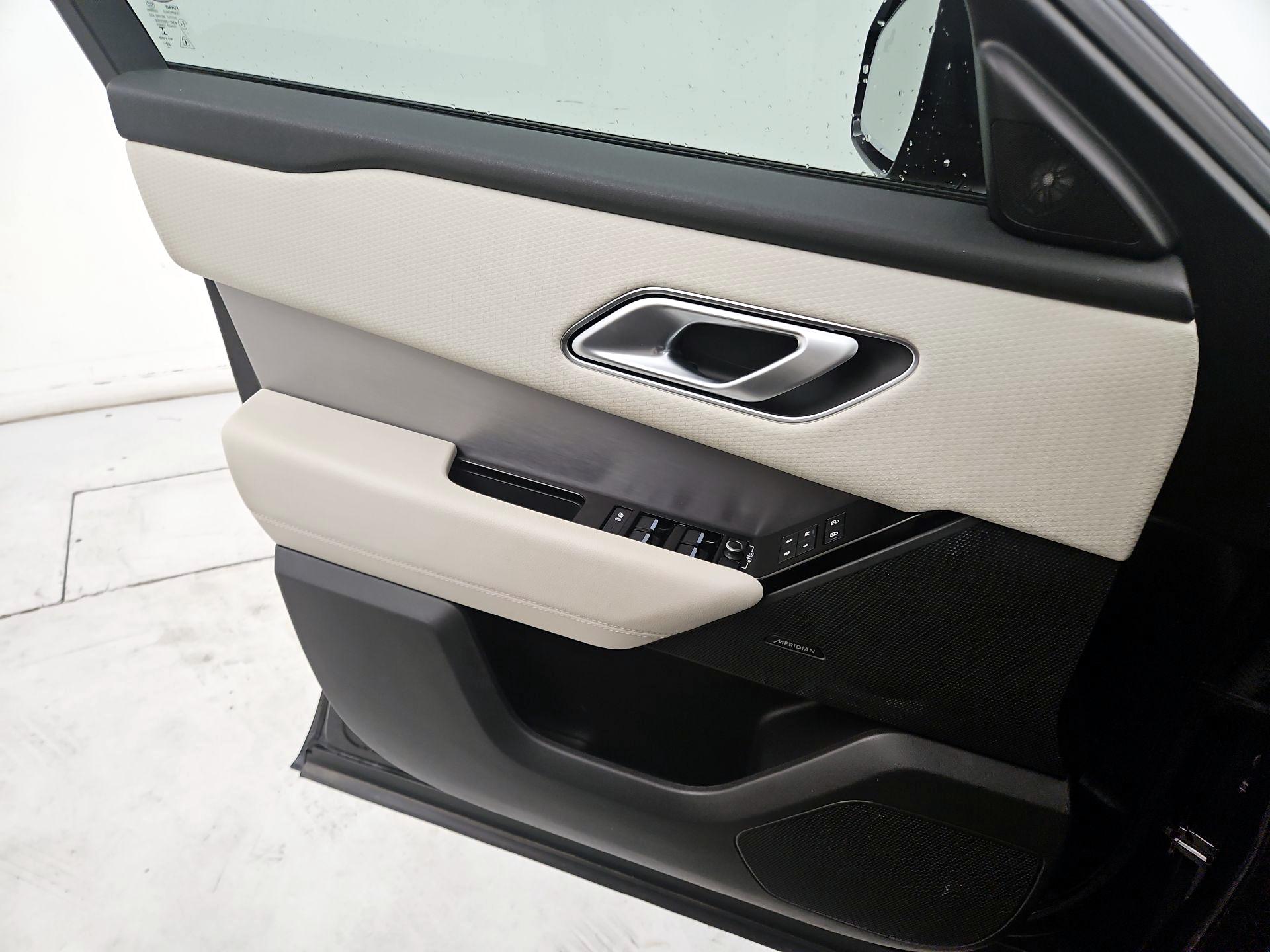 Thumbnail: 2021 Land Rover Range Rover Velar - 12