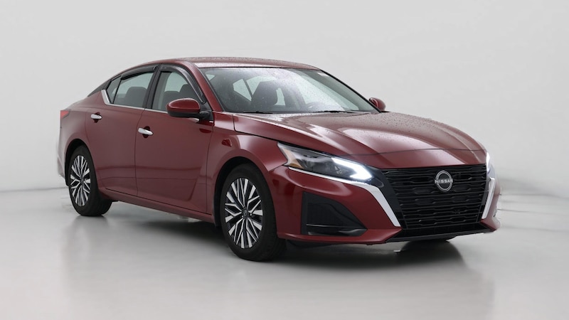 2023 Nissan Altima SV Hero Image