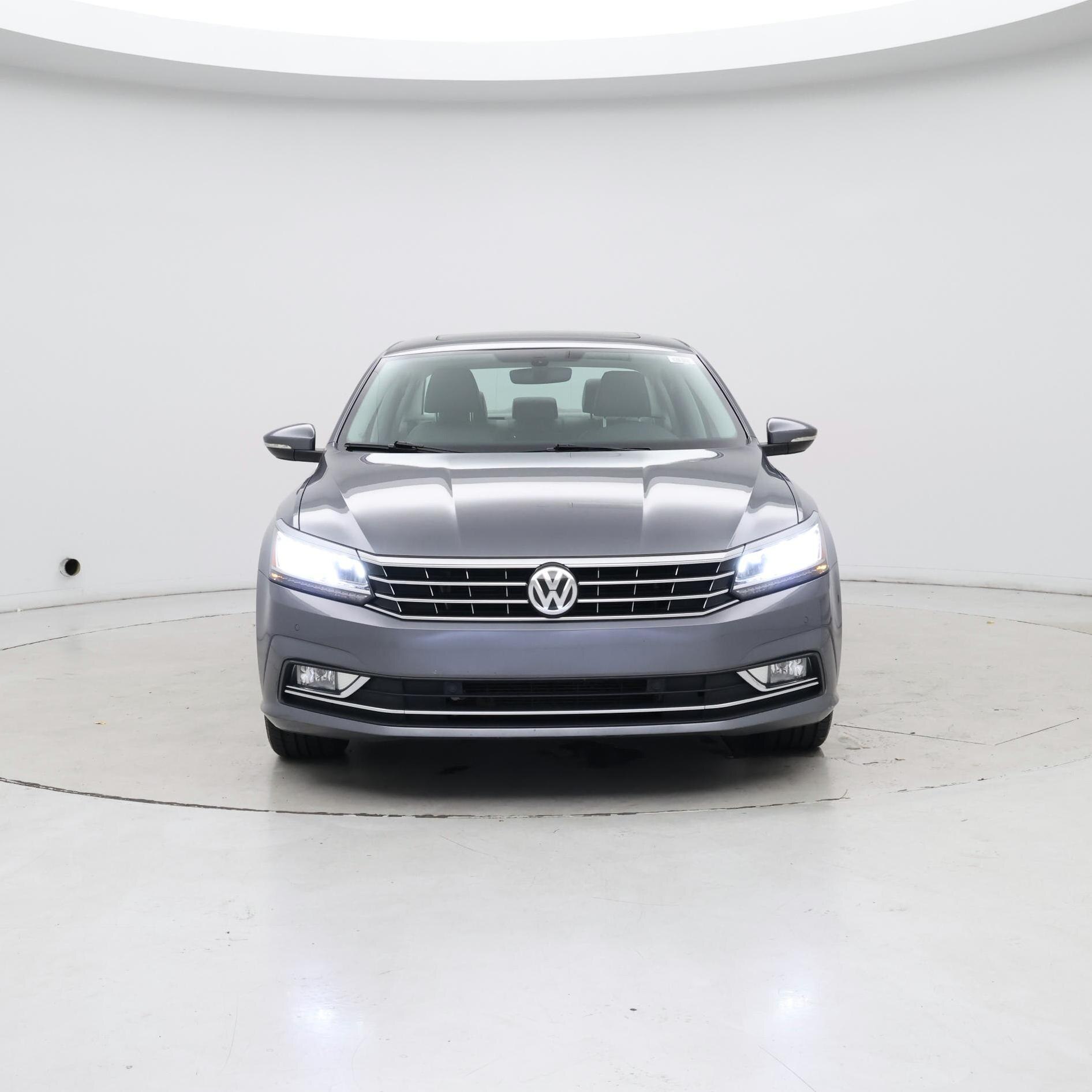 Thumbnail: 2018 Volkswagen Passat - 5
