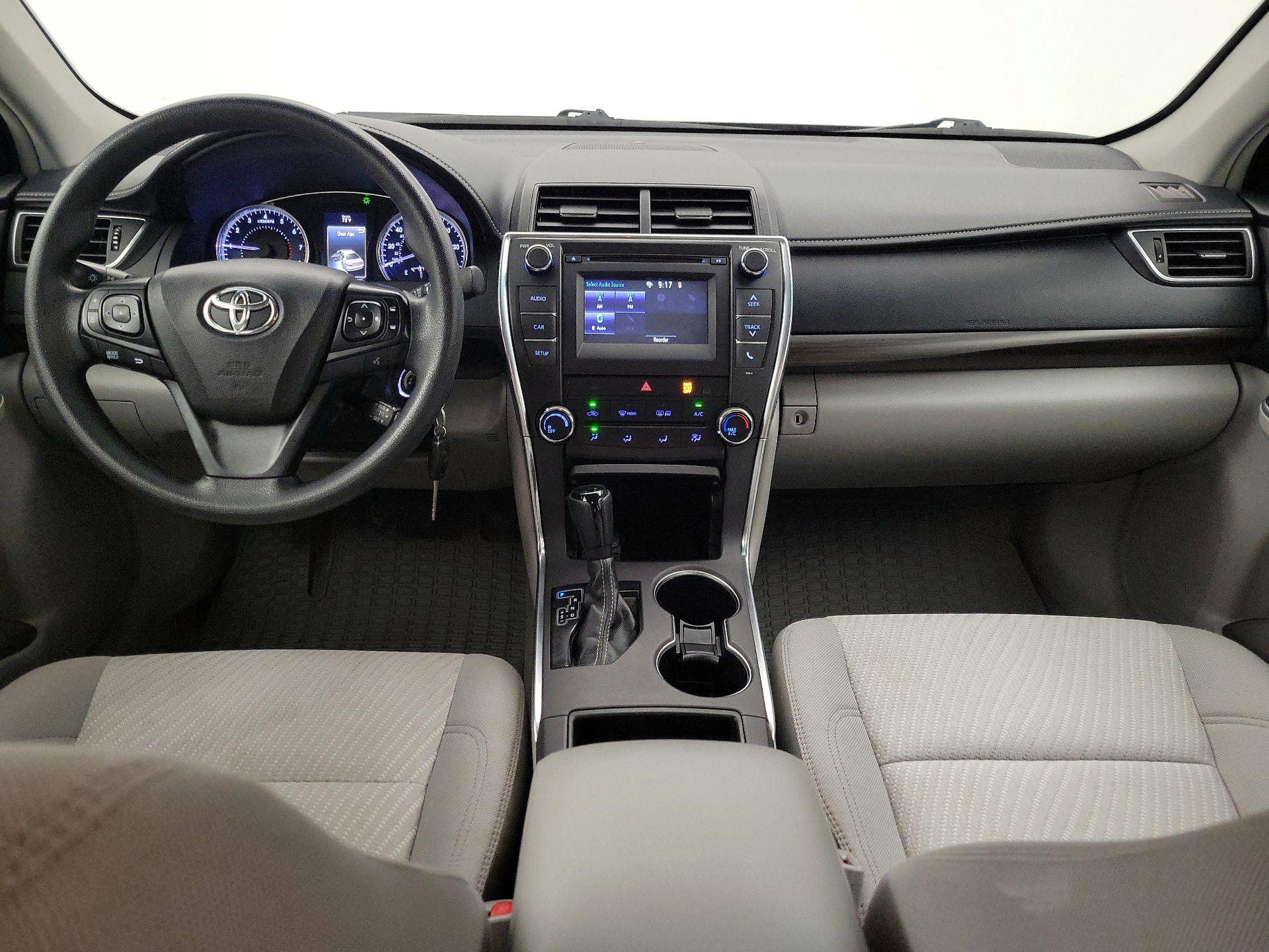Thumbnail: 2016 Toyota Camry - 9