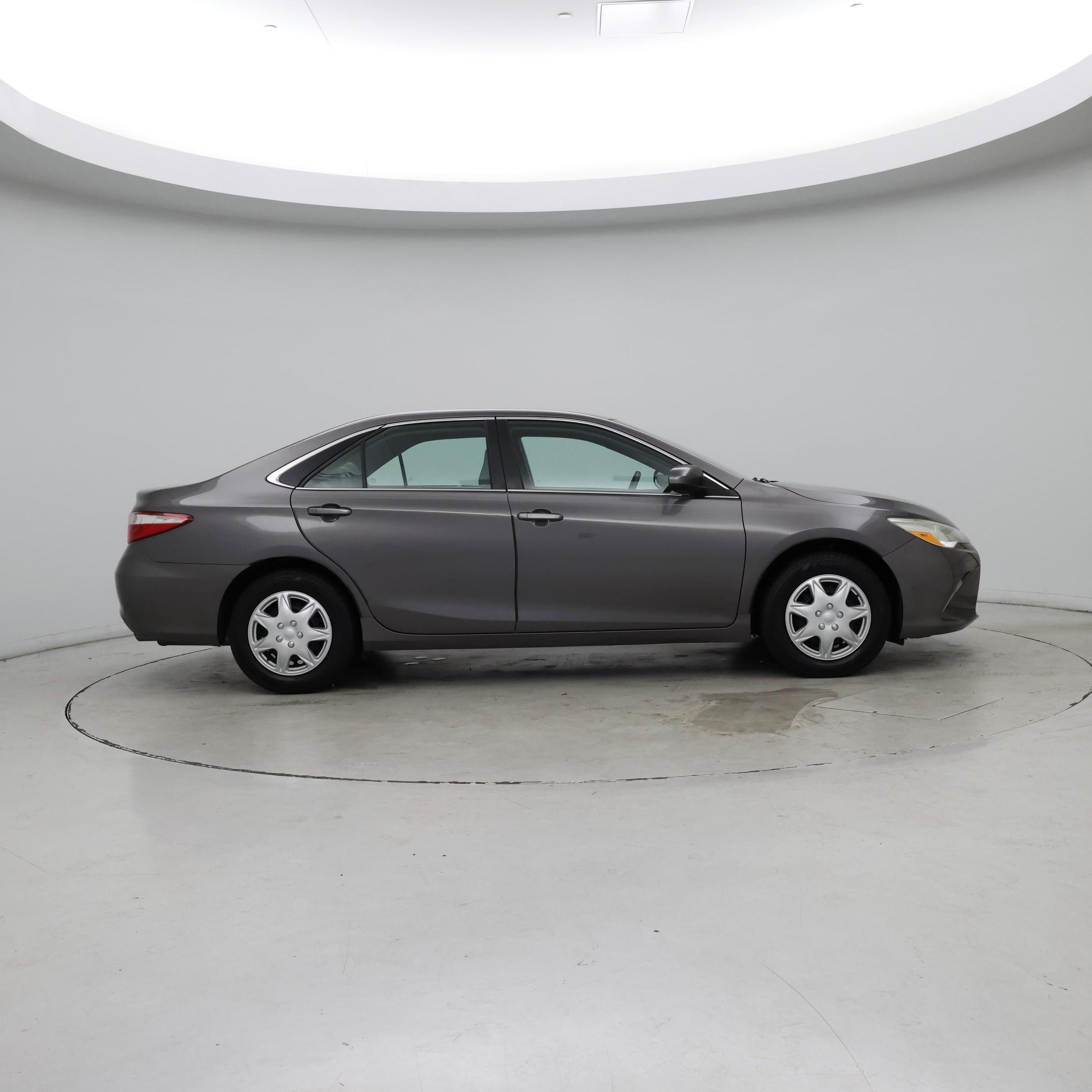 Thumbnail: 2016 Toyota Camry - 7