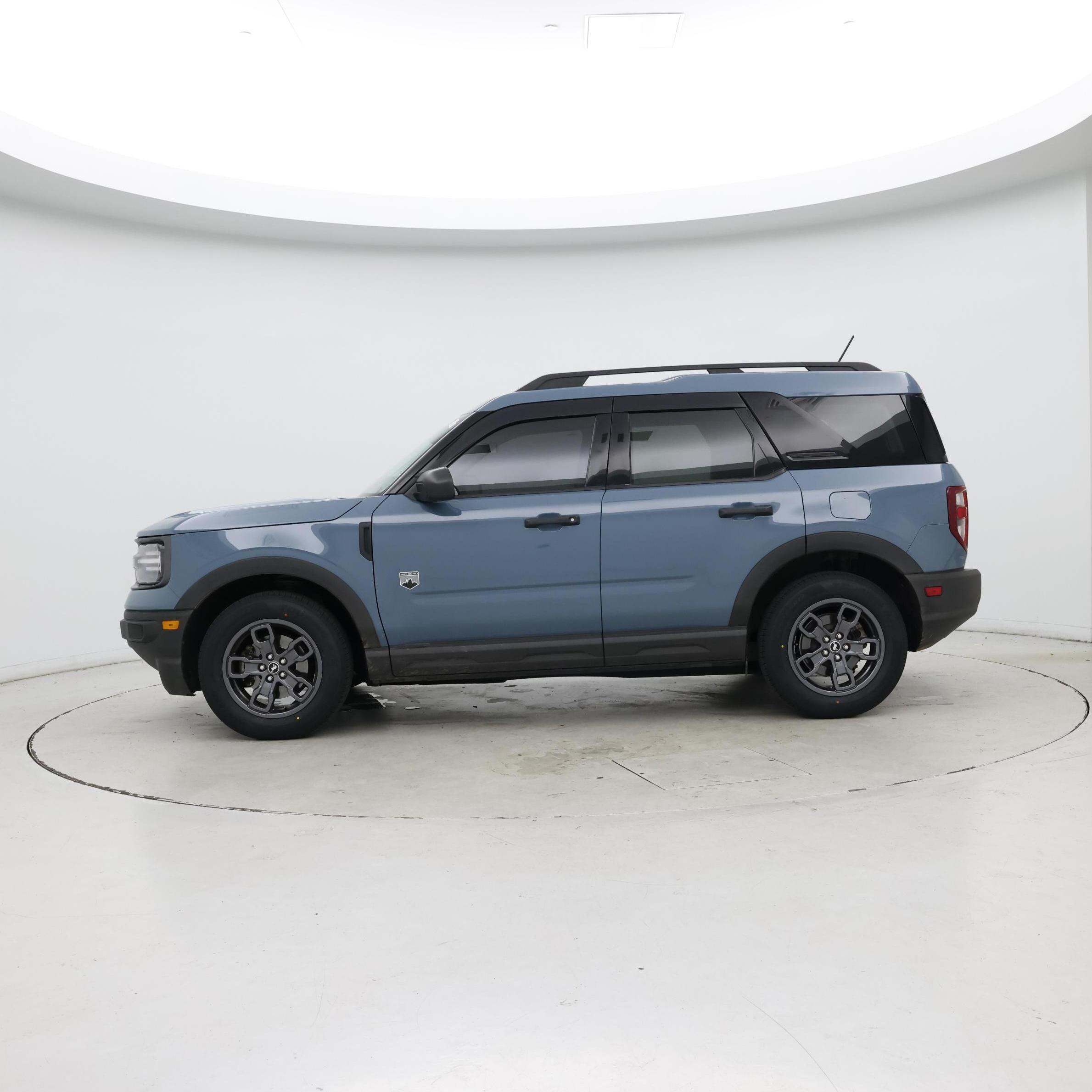 Thumbnail: 2021 Ford Bronco Sport - 3